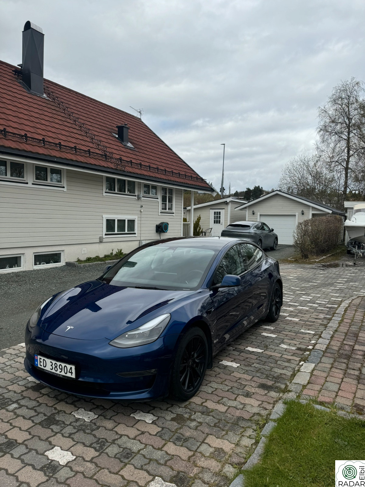 TESLA Model 3 Long Range AWD