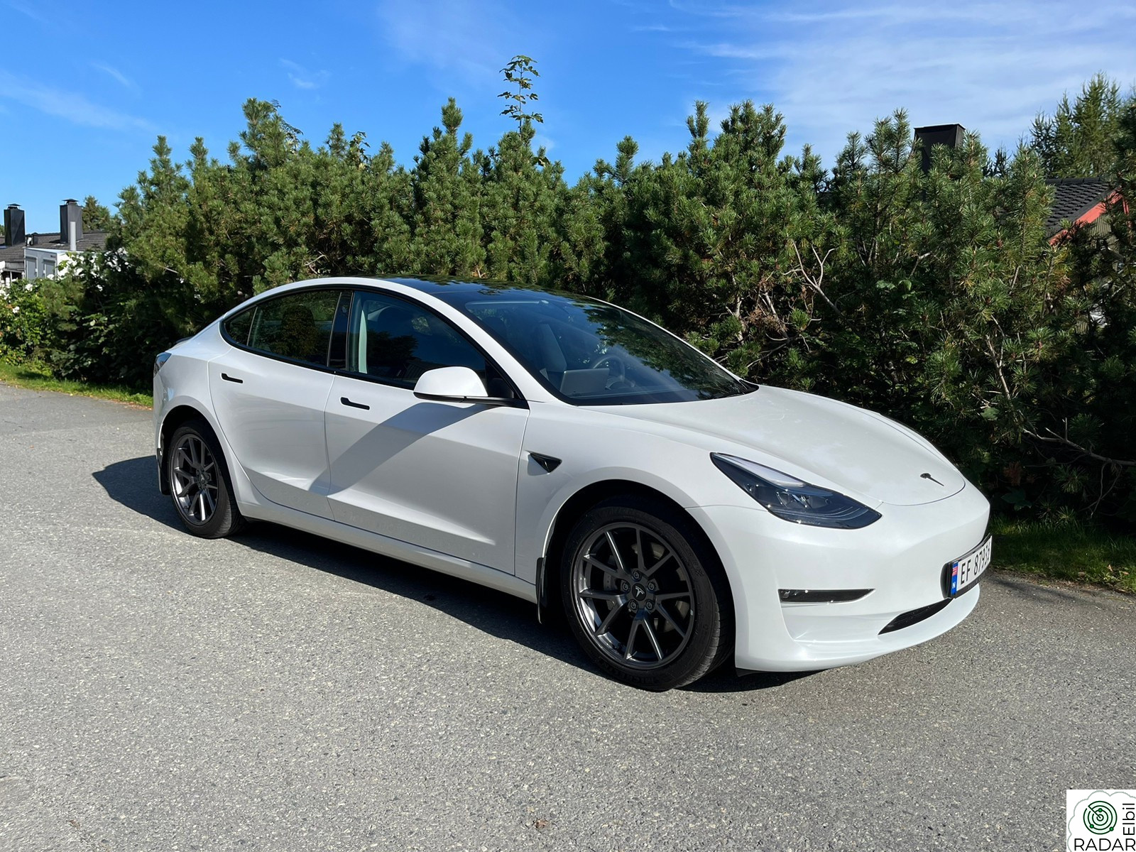 TESLA Model 3 Long Range