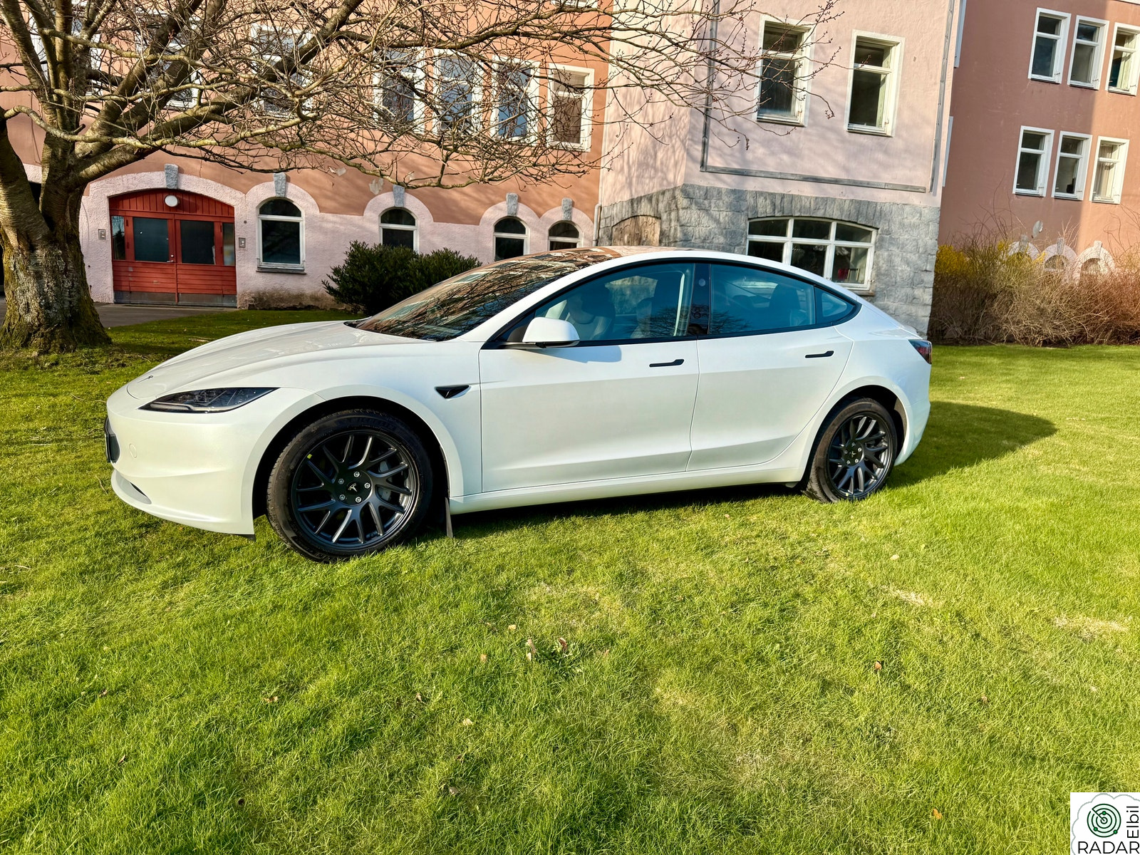 TESLA Model 3 Long Range AWD, KERAMISK COATING, Nydelig bil.