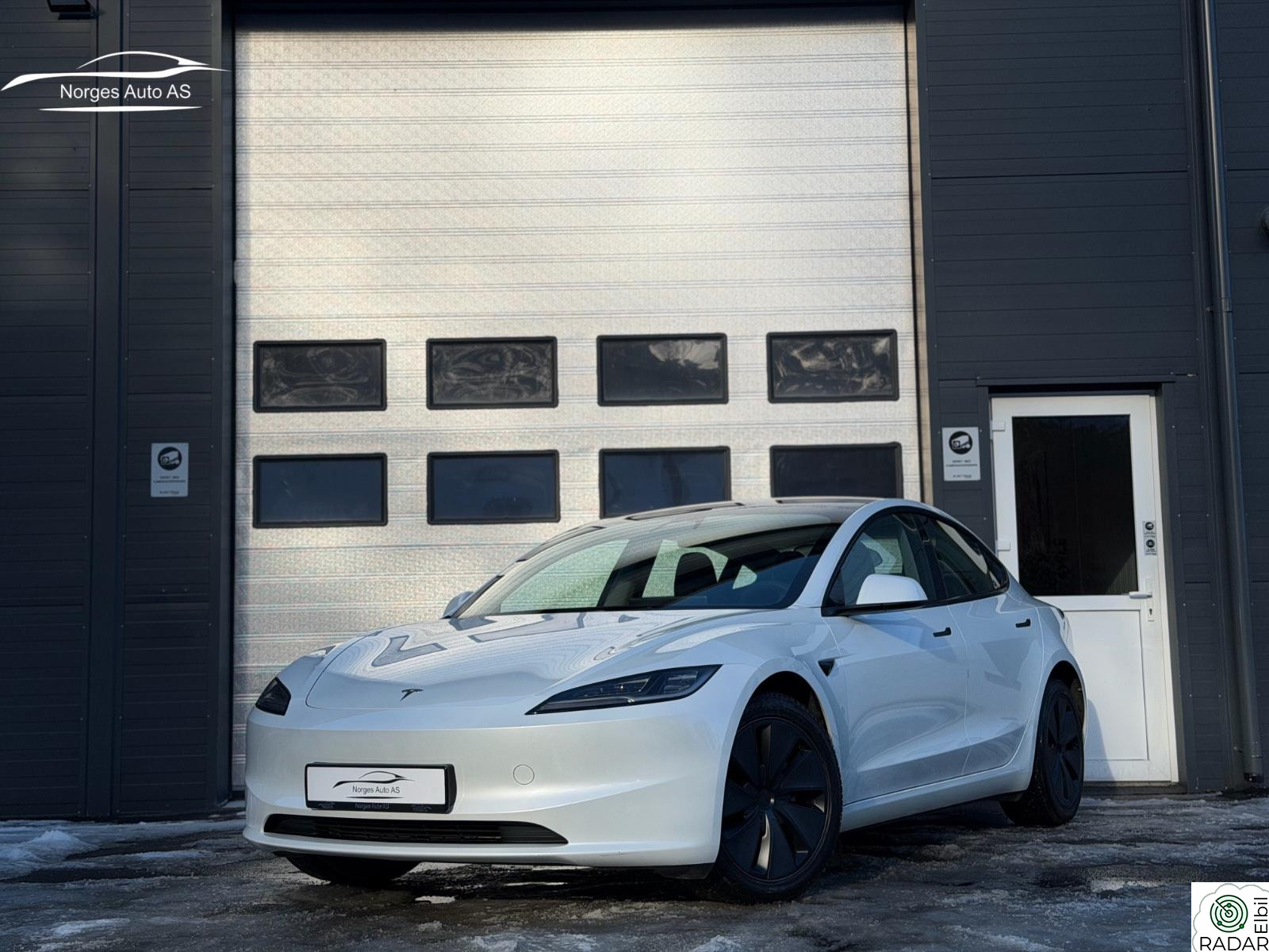 TESLA Model 3 LR Dual motor | 678km | Highland | Ryzen | V.pumpe