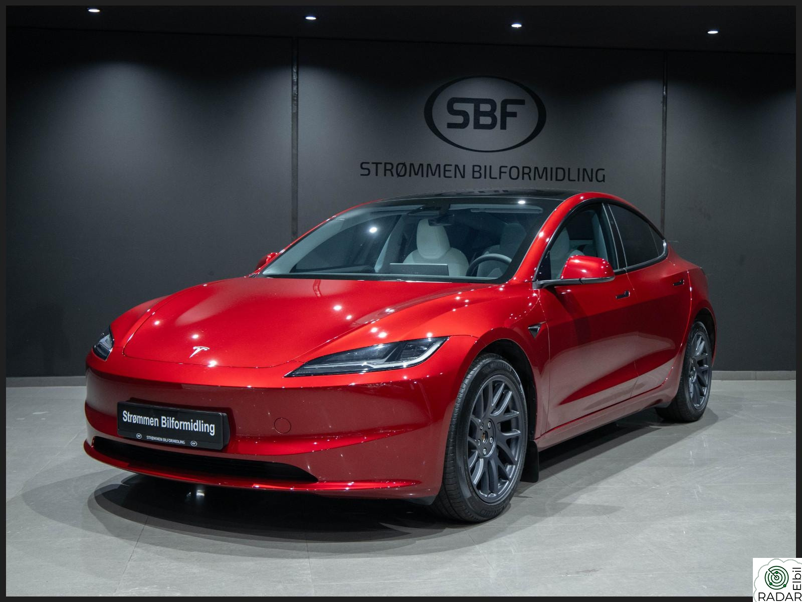 TESLA Model 3 Long Range AWD 629km WLTP/AUTOPILOT/PREMIUM/KROK/PPF