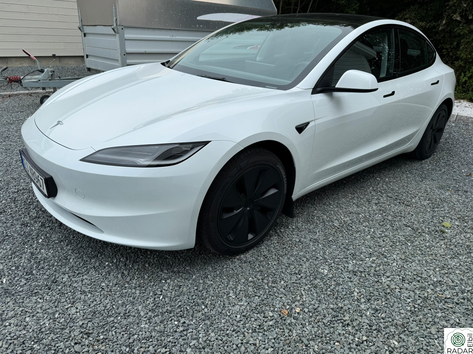 TESLA Model 3 Long Range AWD,  Highland, Hengerfeste, Lav km.
