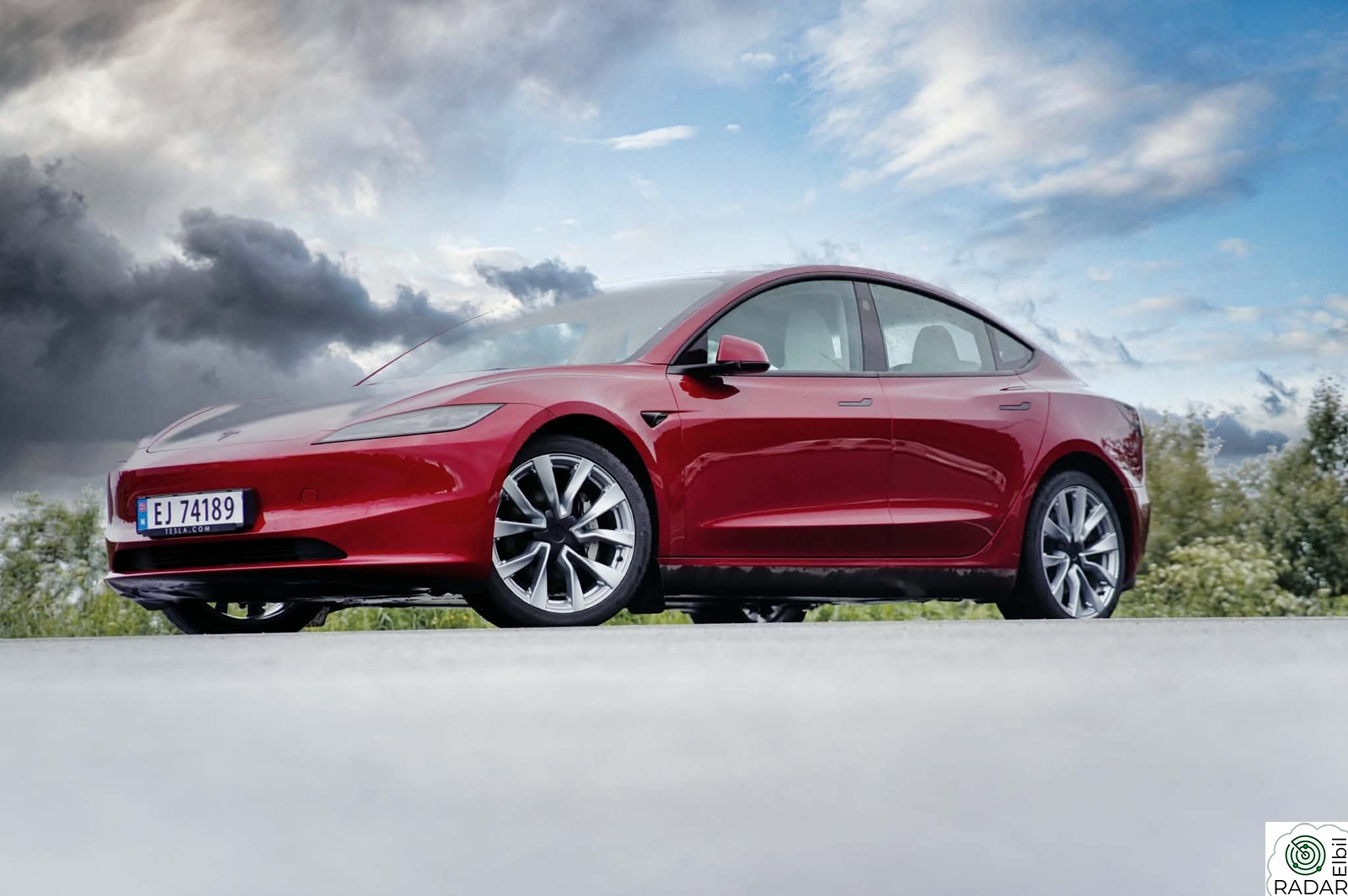 TESLA Model 3 Long Range AWD