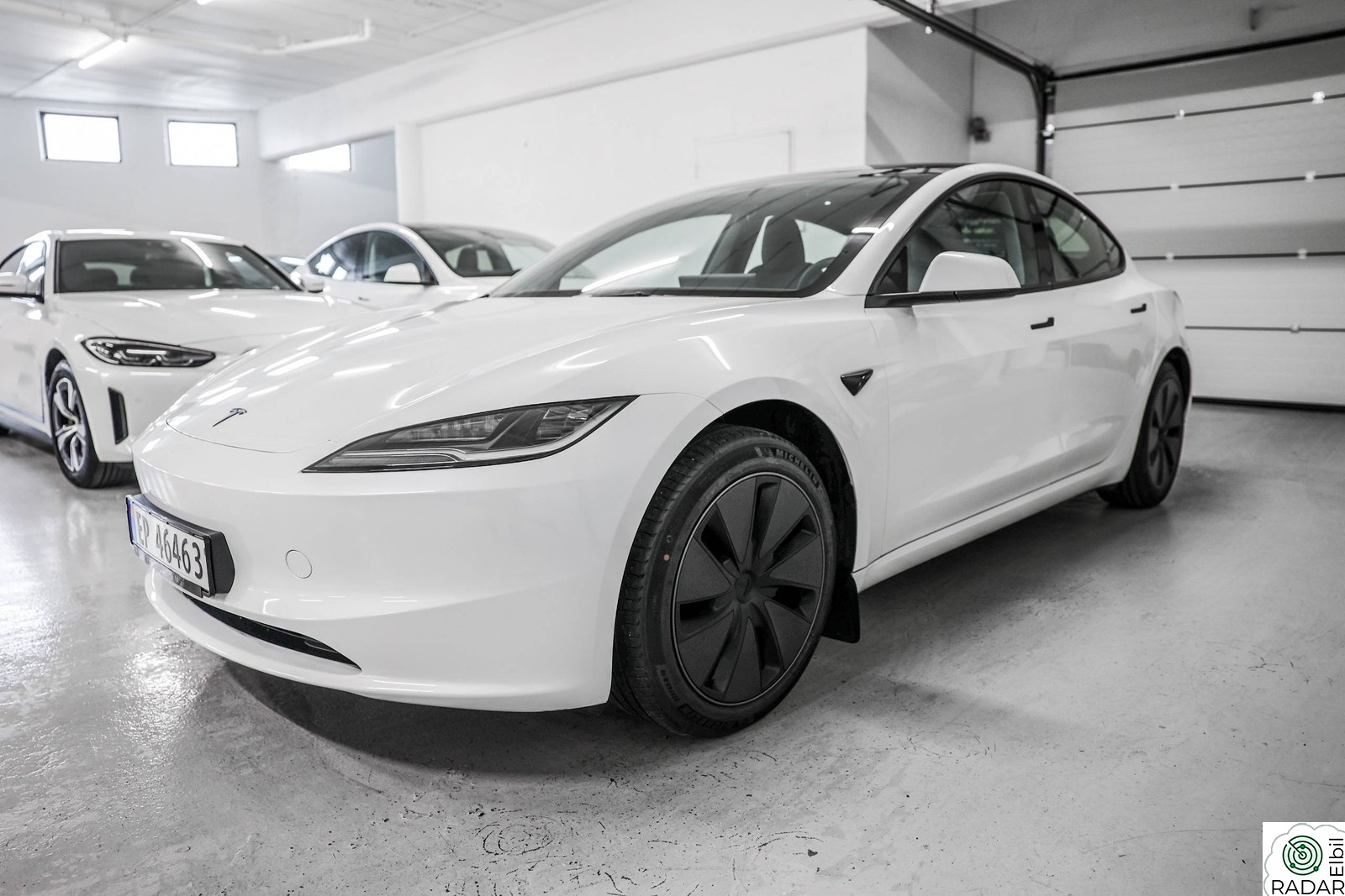 TESLA Model 3 660 KM WLTP - AWD - 498HK - STRØKEN - VI TAR INNBYTTE!