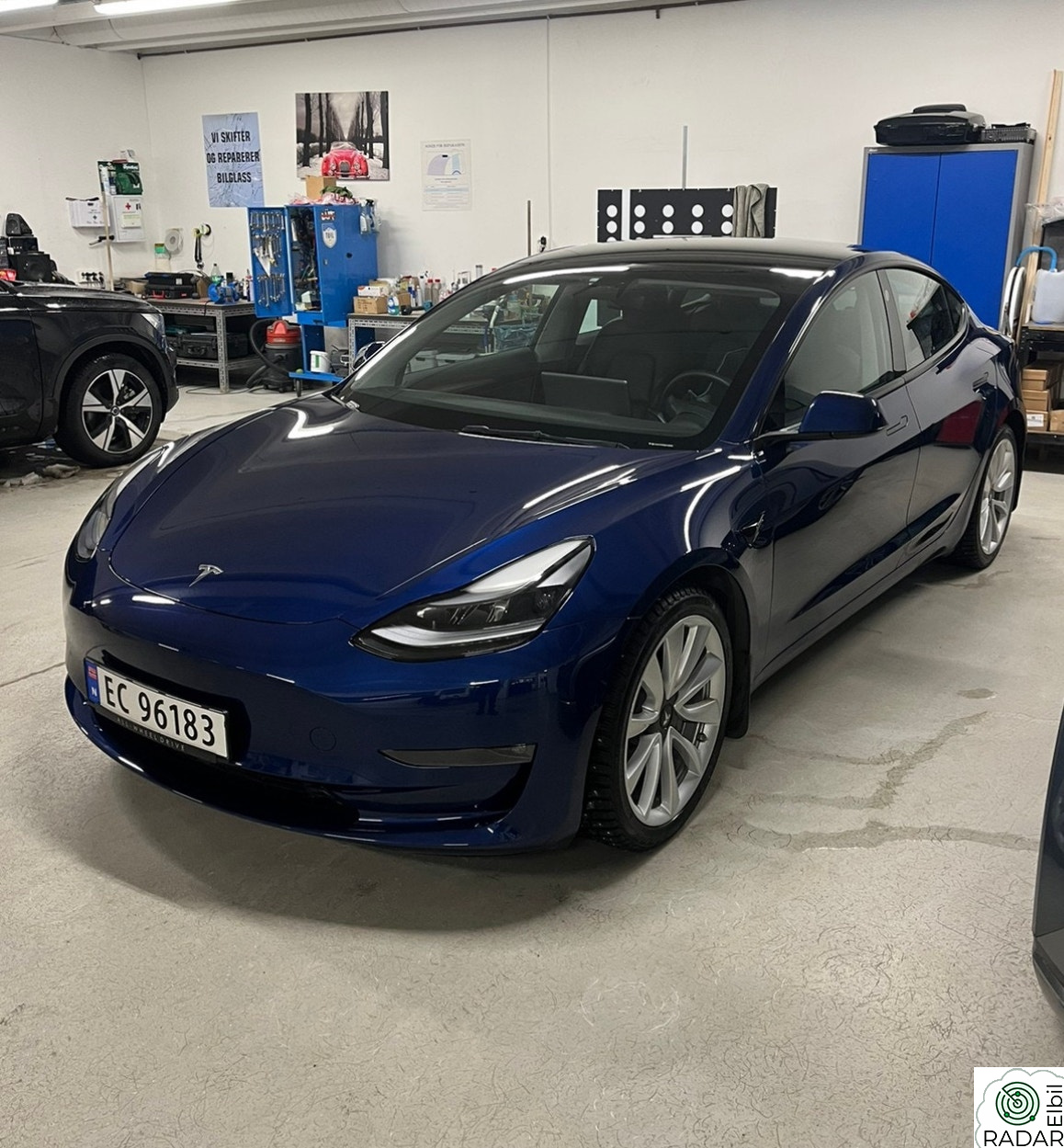 TESLA Model 3 Long Range AWD