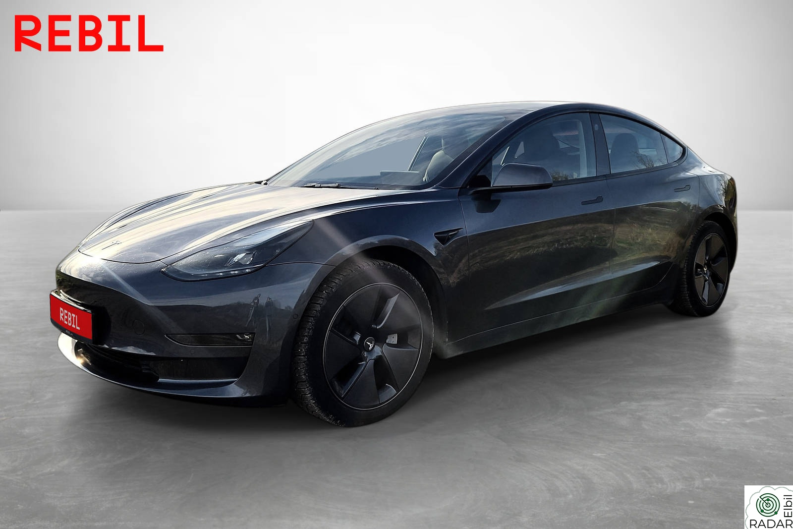 TESLA Model 3 614 km/Long Range/AWD/Autopilot,/V.Pumpe/Pano/Krok