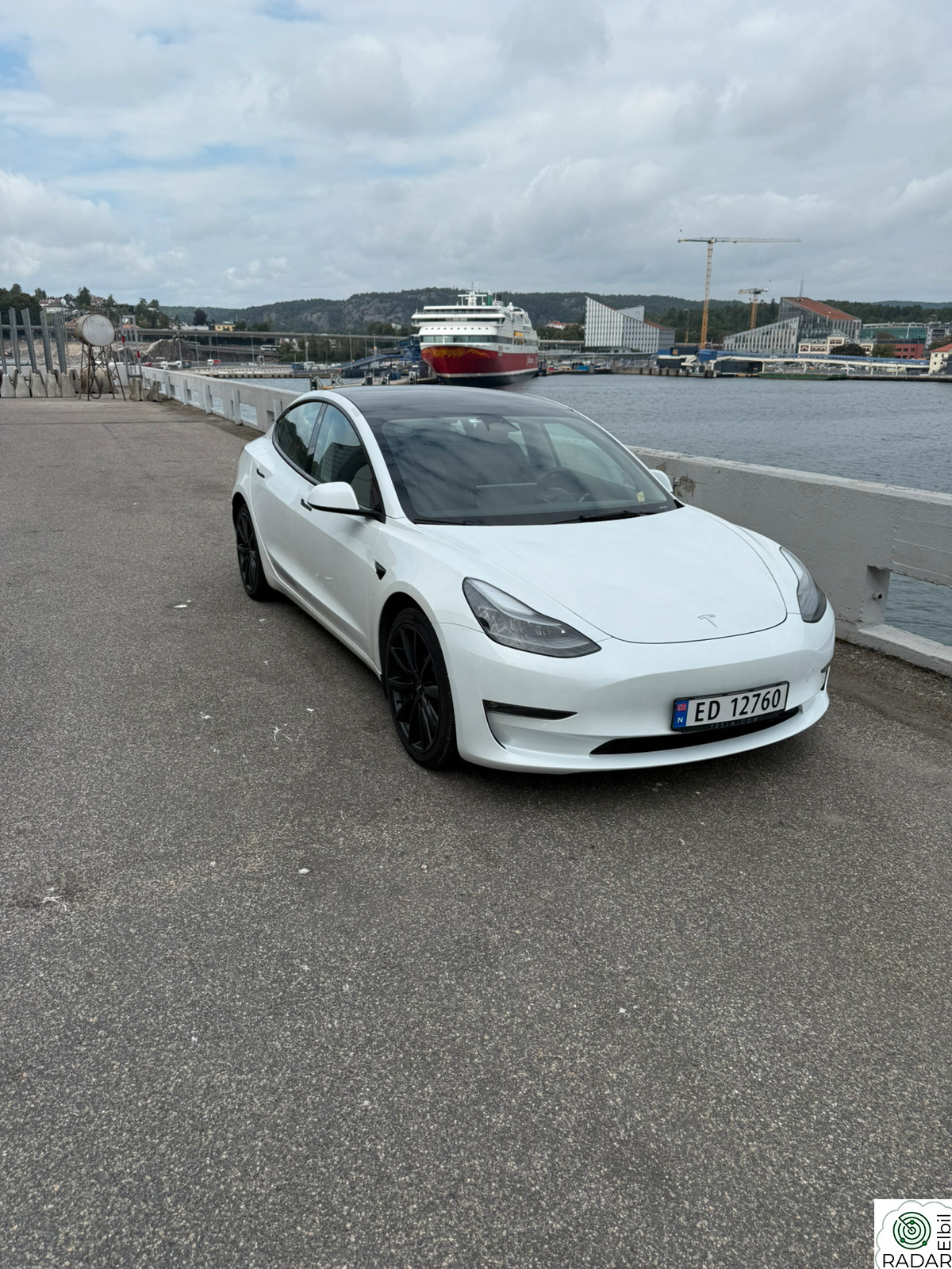TESLA Model 3 Long Range AWD