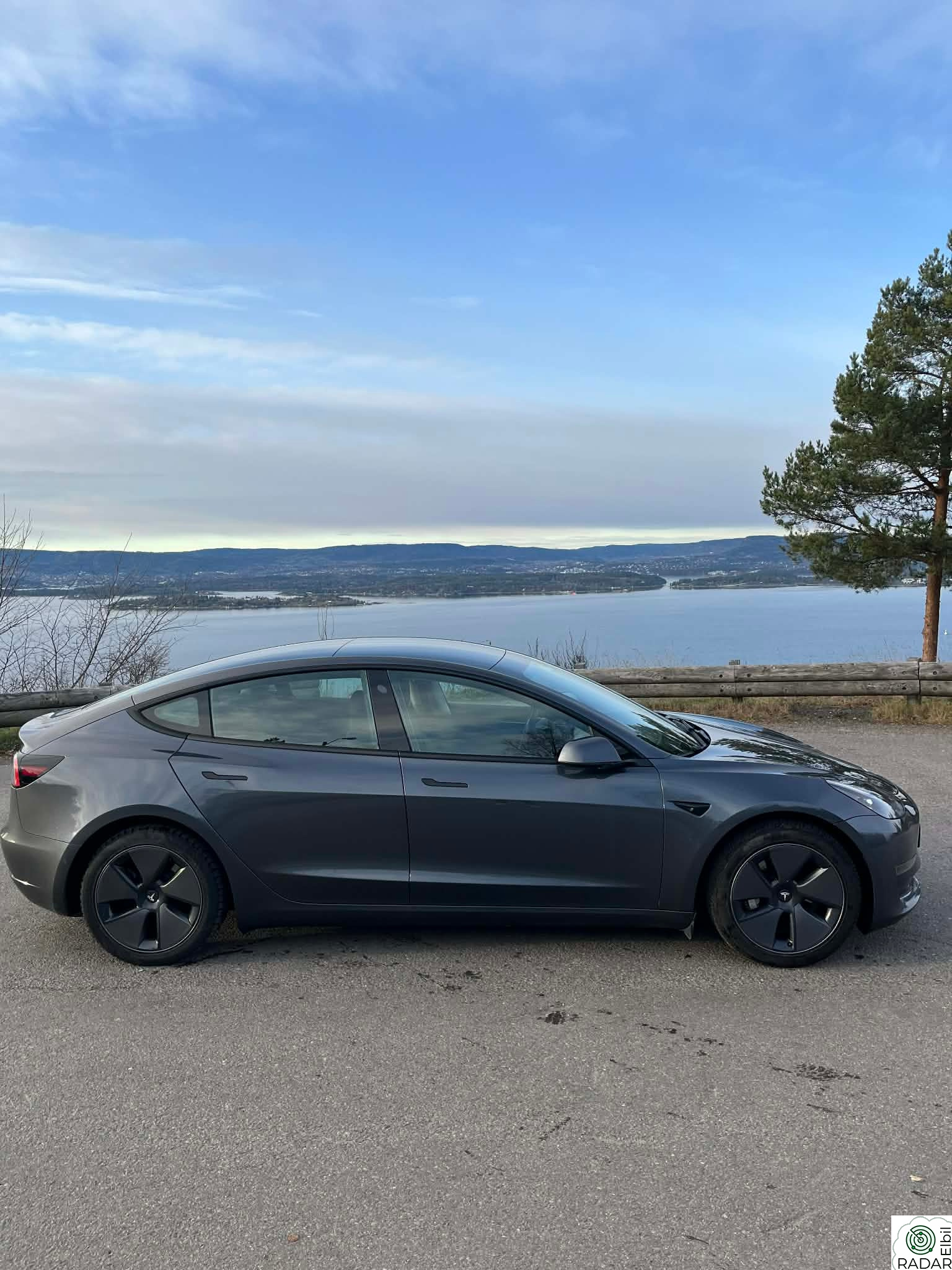 TESLA Model 3 Long Range AWD