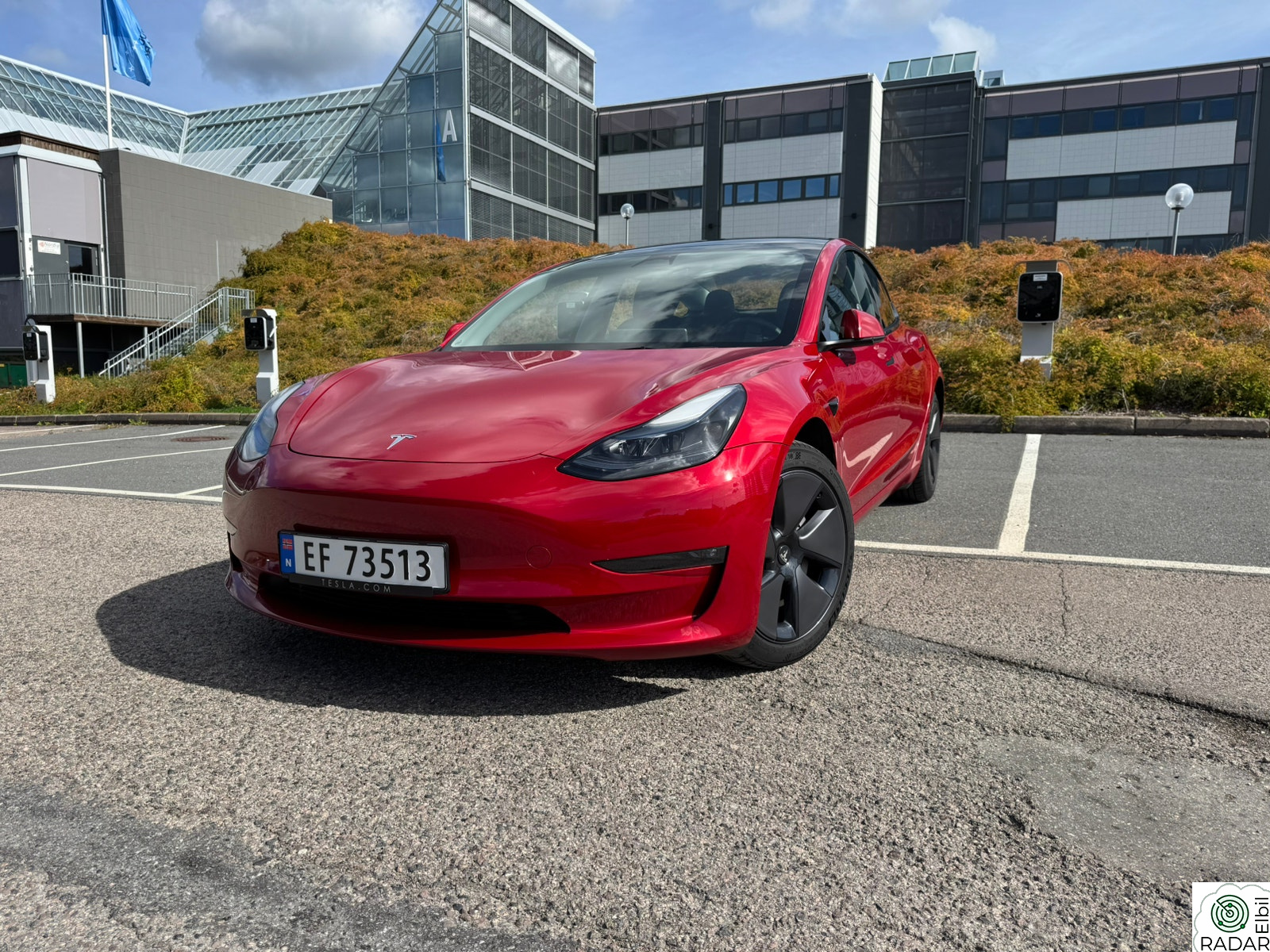 TESLA Model 3 Long Range AWD 602km Summon Enhanced Autopilot+++