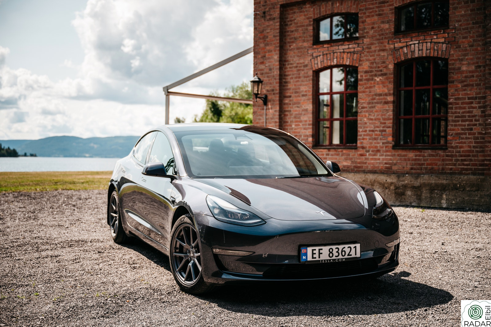 TESLA Model 3 Long Range AWD