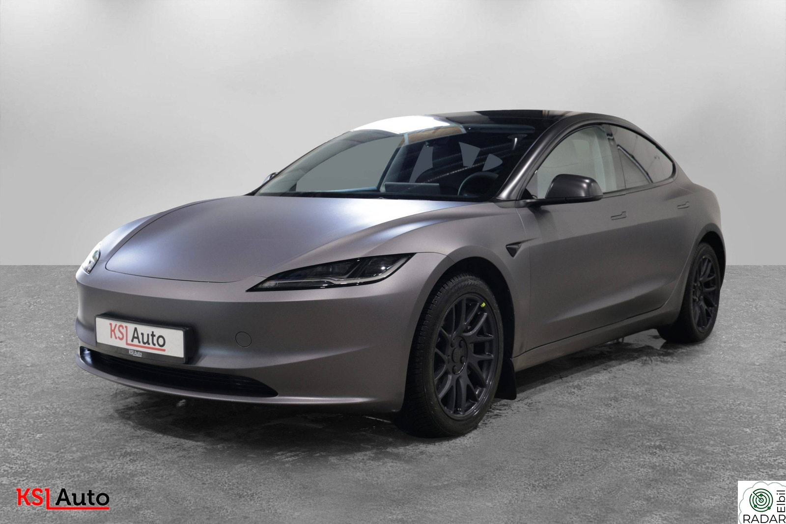 TESLA Model 3 Long range AWD Highland-Helfoliert-Autopilot-