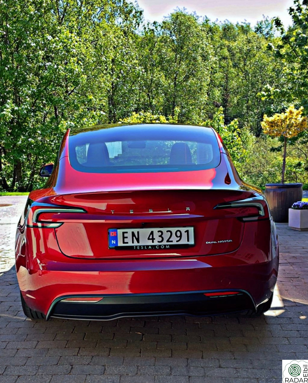 TESLA Model 3 Long Range AWD