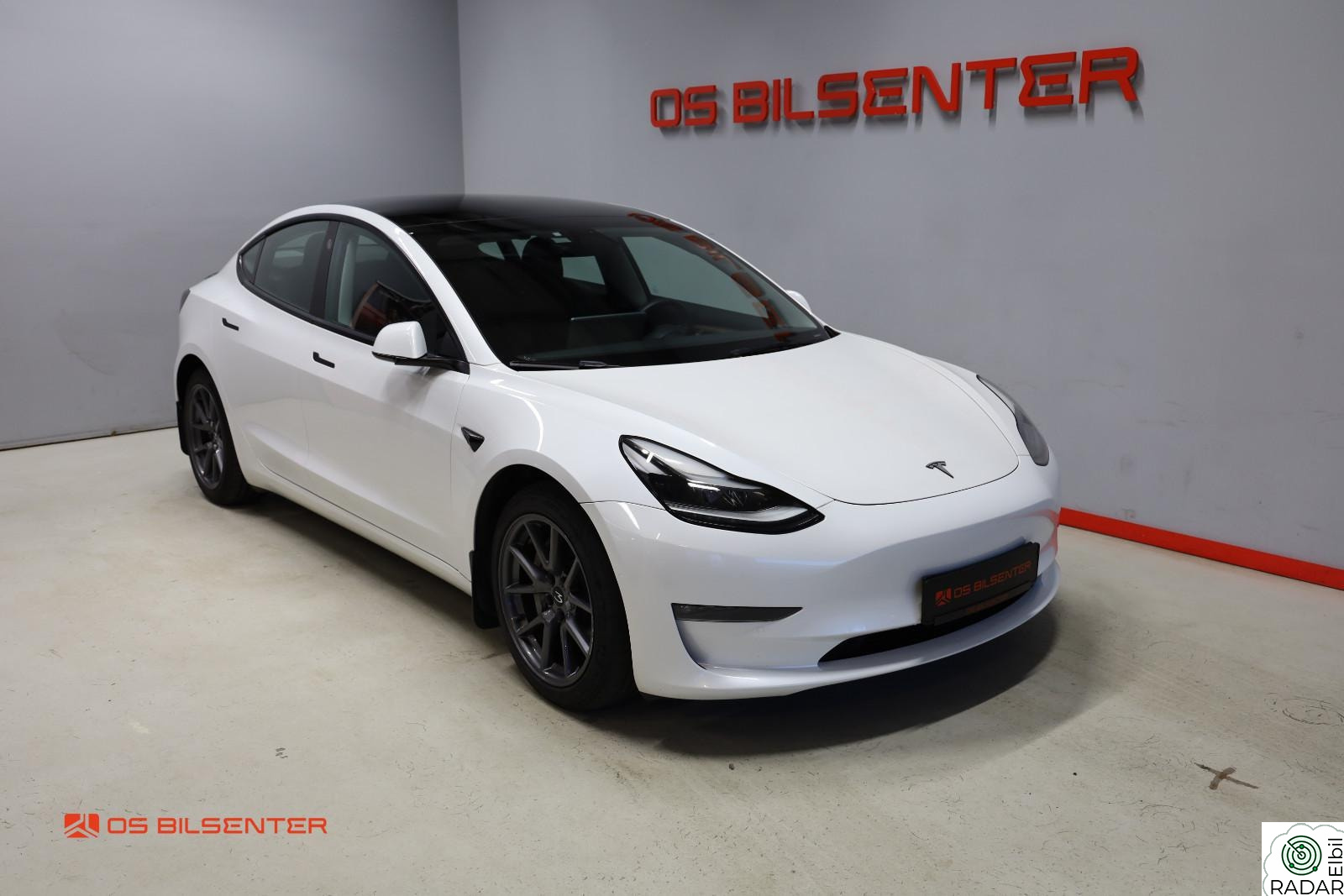 TESLA Model 3 Long Range Dual Motor H.Feste,360Kam.Autopilot,Skinn++