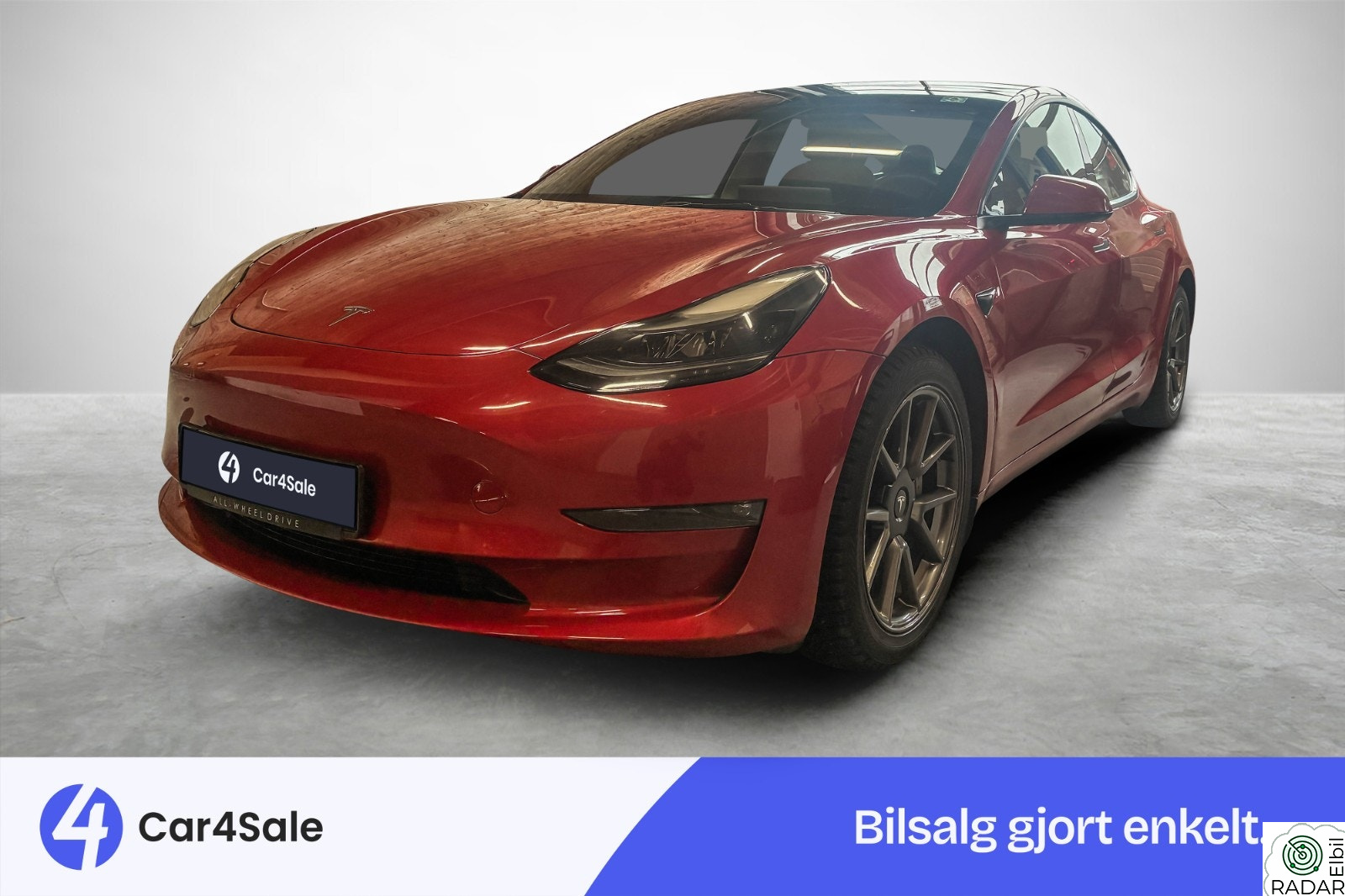 TESLA Model 3 Long Range AWD 614km/ / Krok / AP / Premium / S+V ++