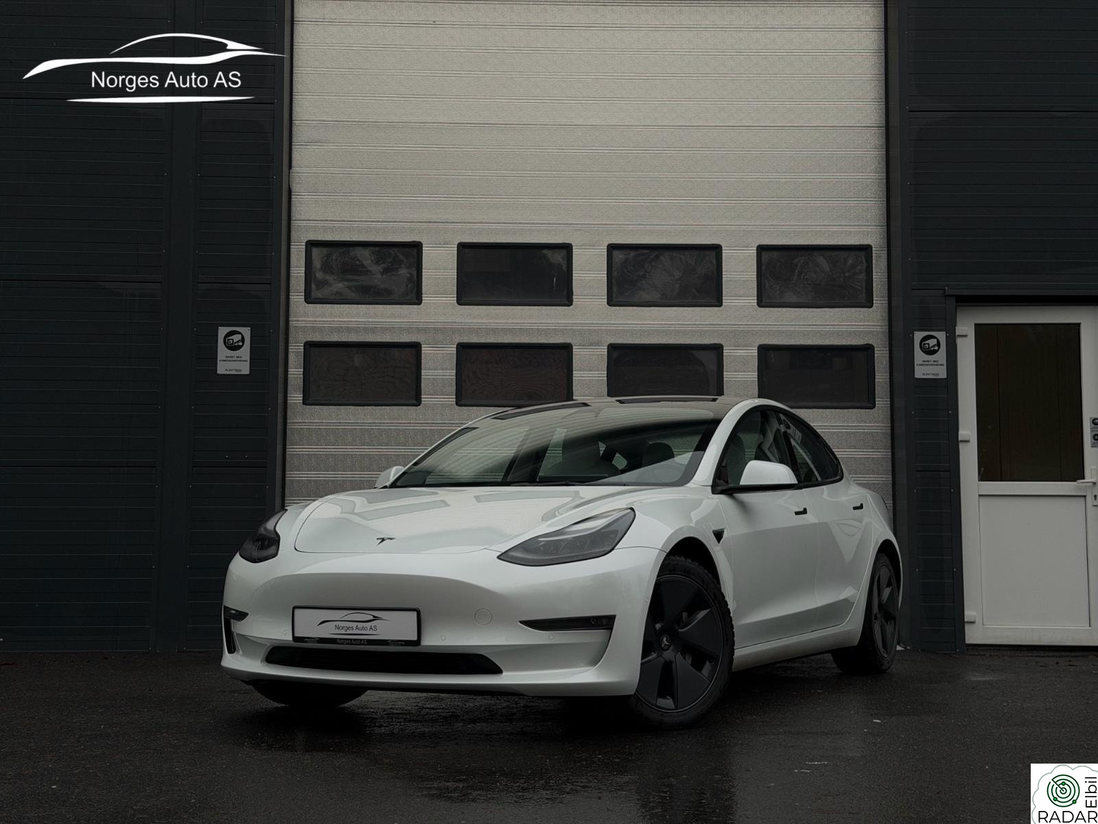 TESLA Model 3 Long Range Dual Motor 614km | AP | H.Feste | 1 eier