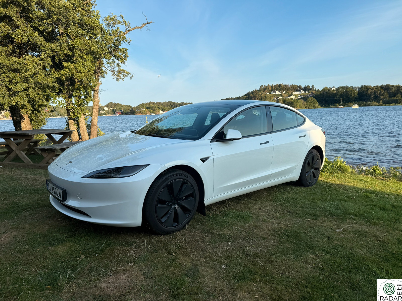 TESLA Model 3 Long Range AWD