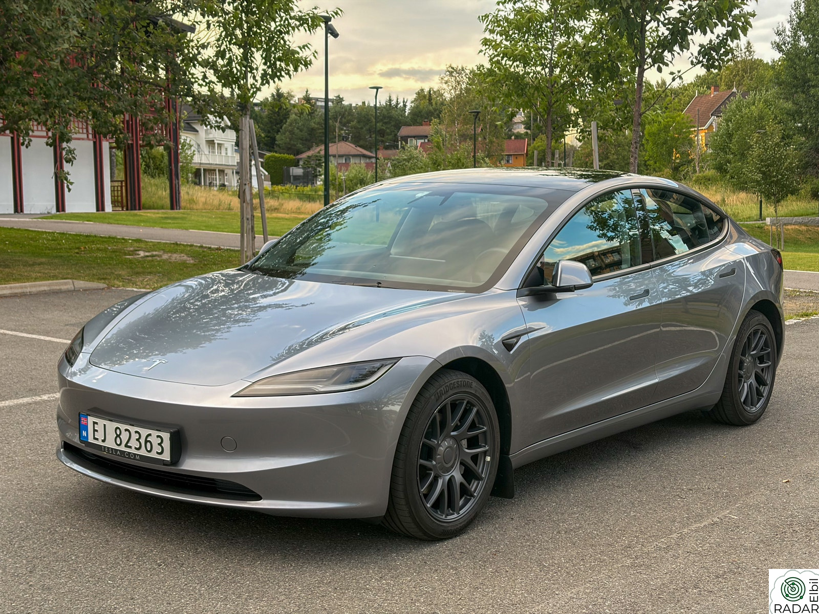 TESLA Model 3 Long Range AWD