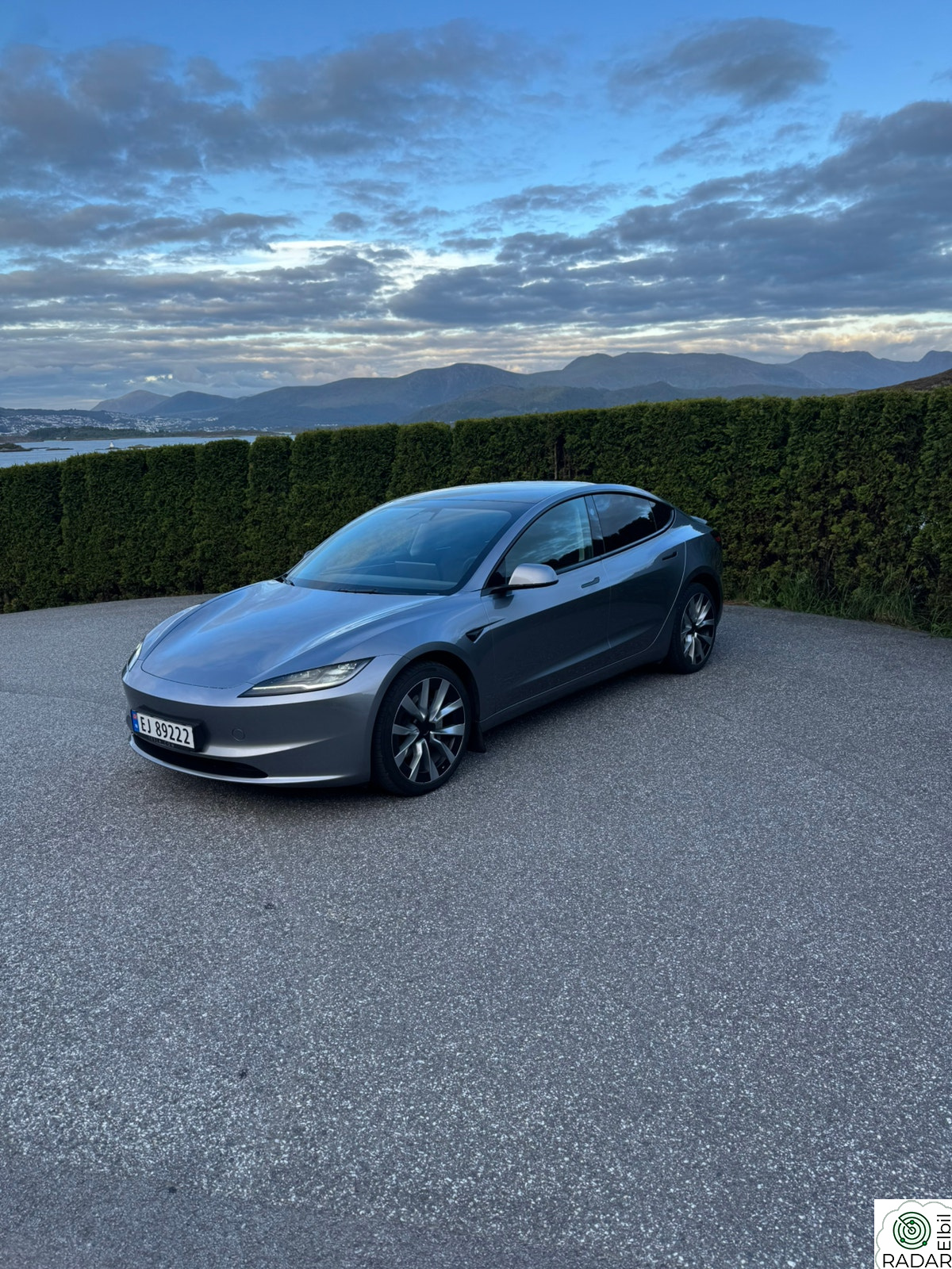 TESLA Model 3 Long Range AWD