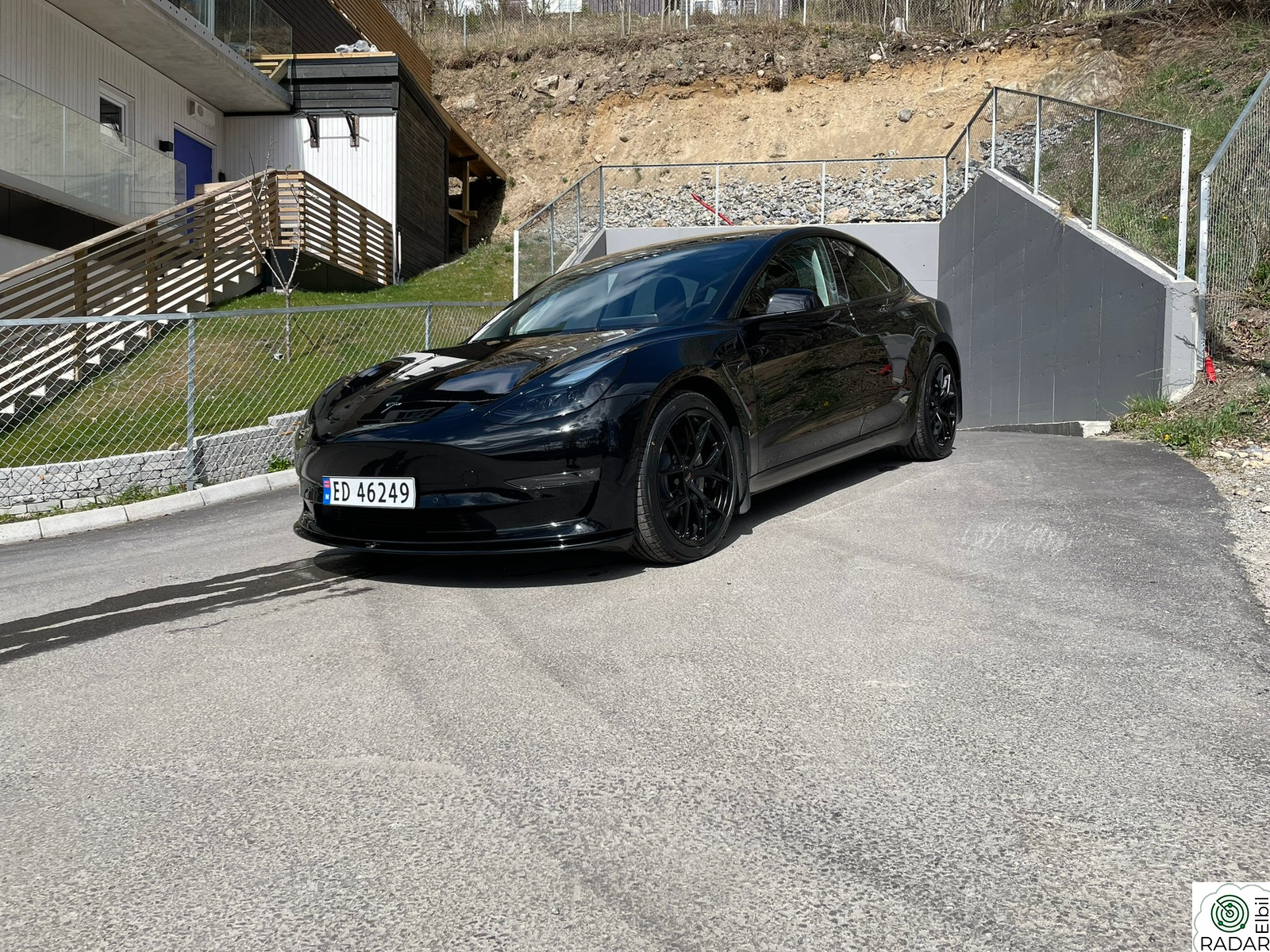 TESLA Model 3 Long Range AWD