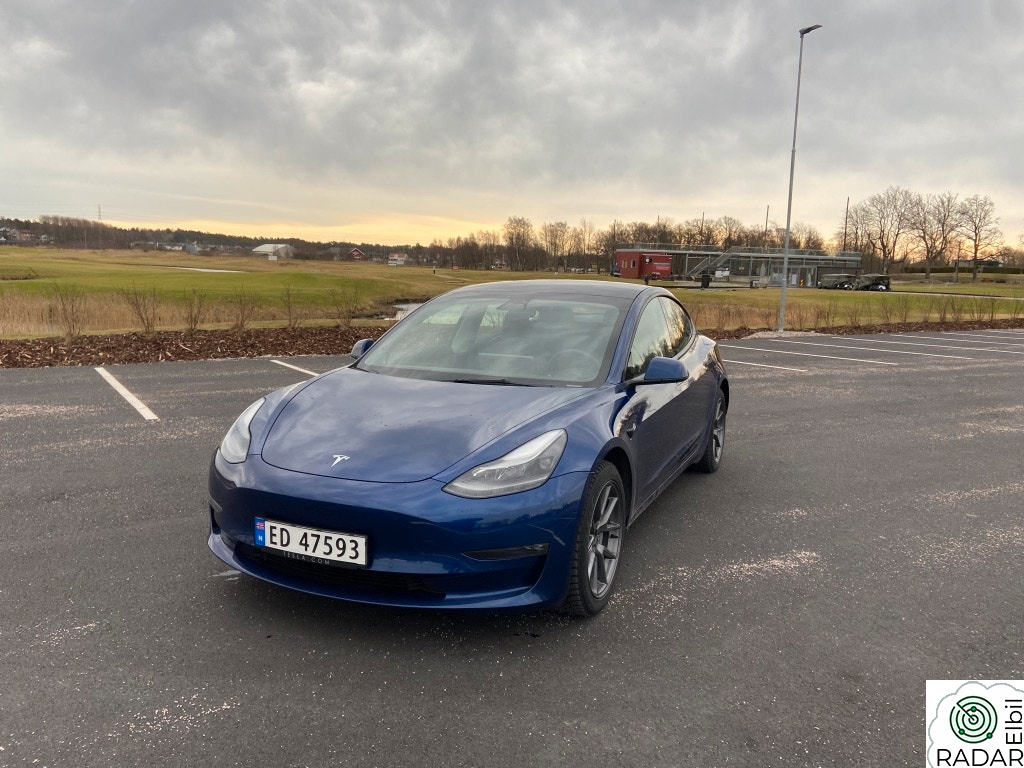 TESLA Model 3 Long Range - 4WD - Varmepumpe - Varme i ratt