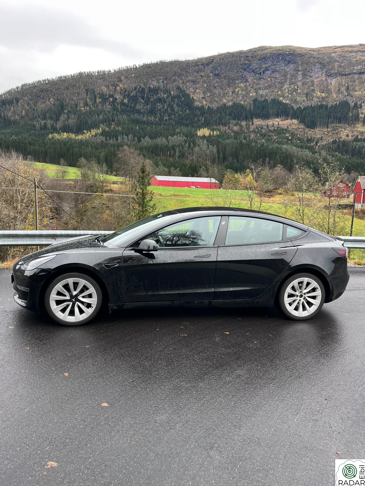 TESLA Model 3 Long Range AWD