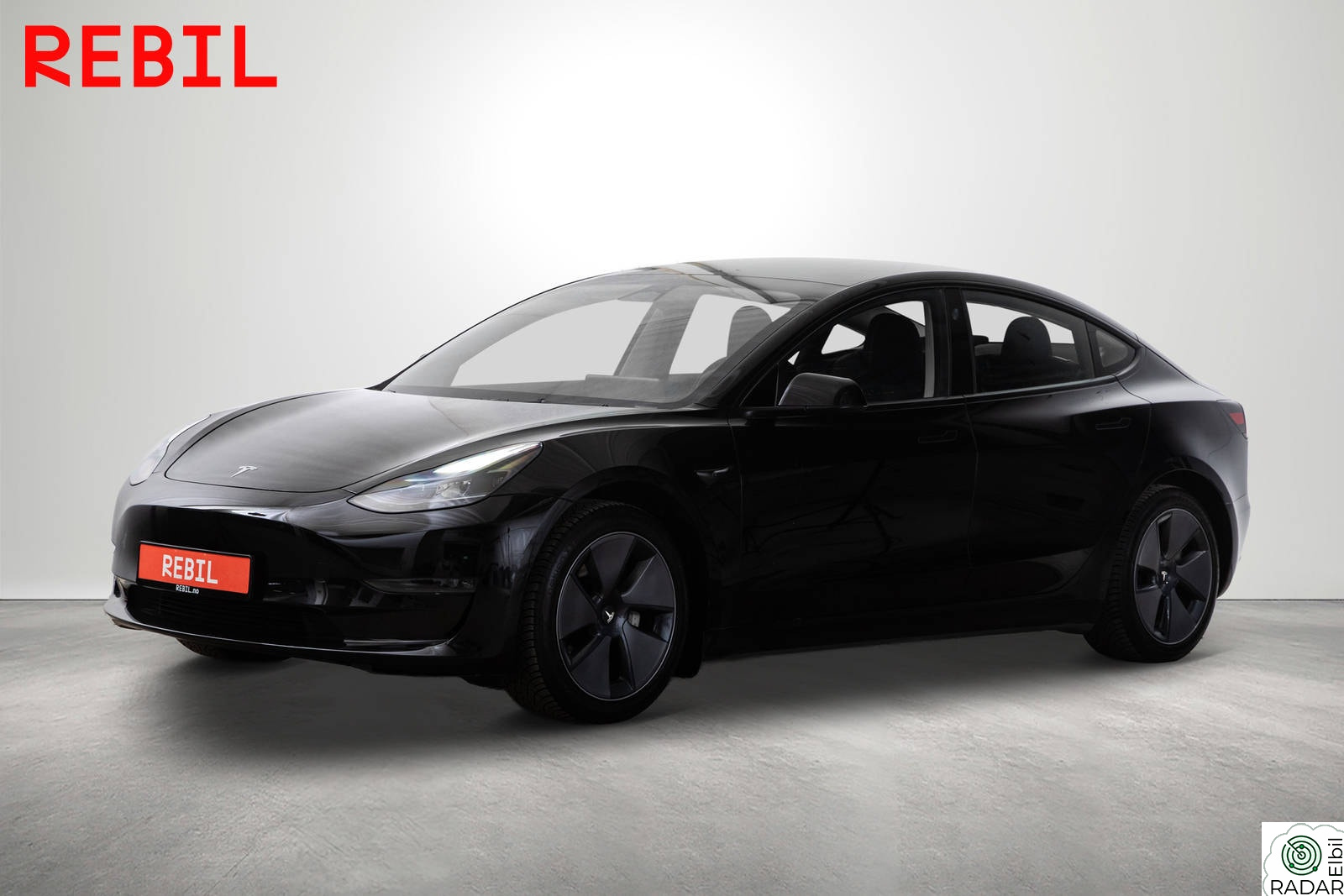 TESLA Model 3 602km (WLTP)/LR/AWD/MCU2/Navi/R.kam/Pano/AP/V.pumpe