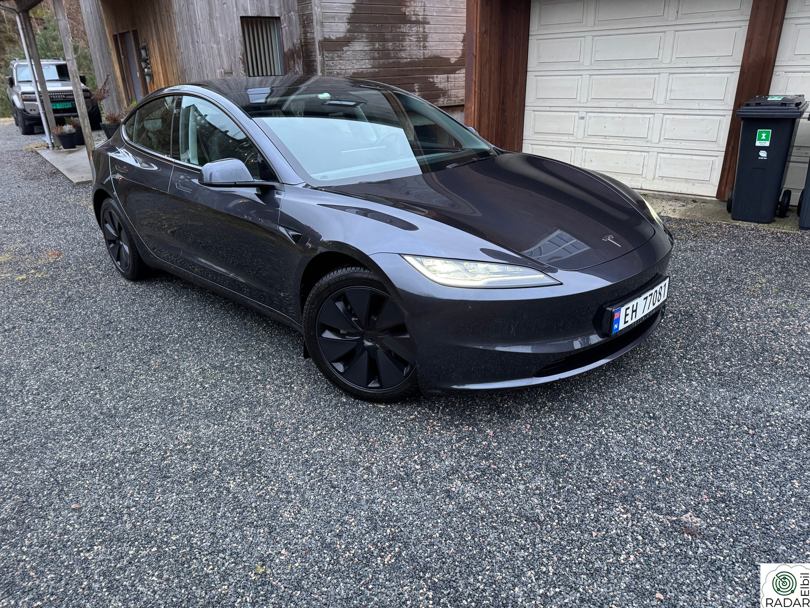 TESLA Model 3 Long Range AWD