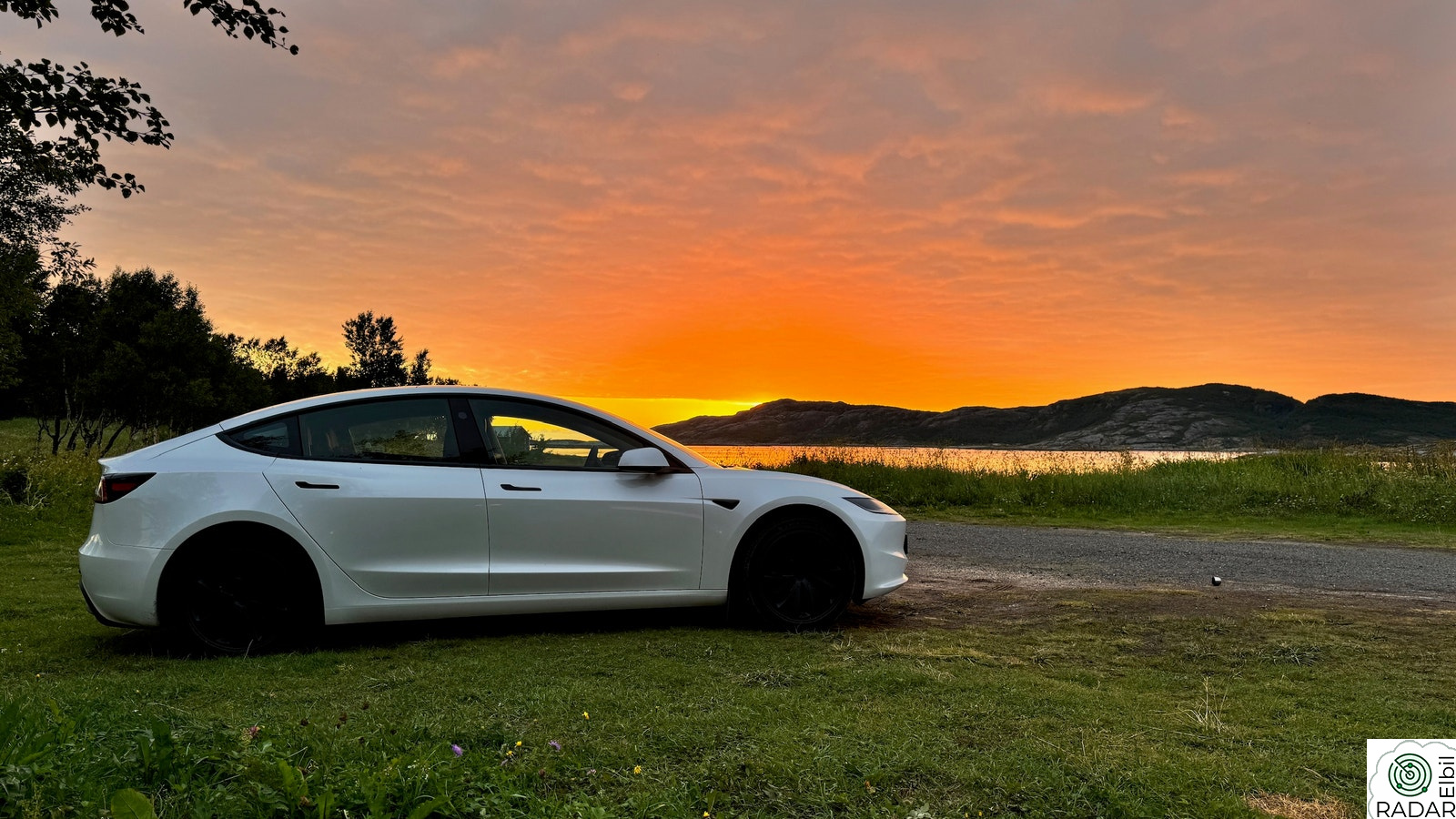 TESLA Model 3 Long Range AWD
