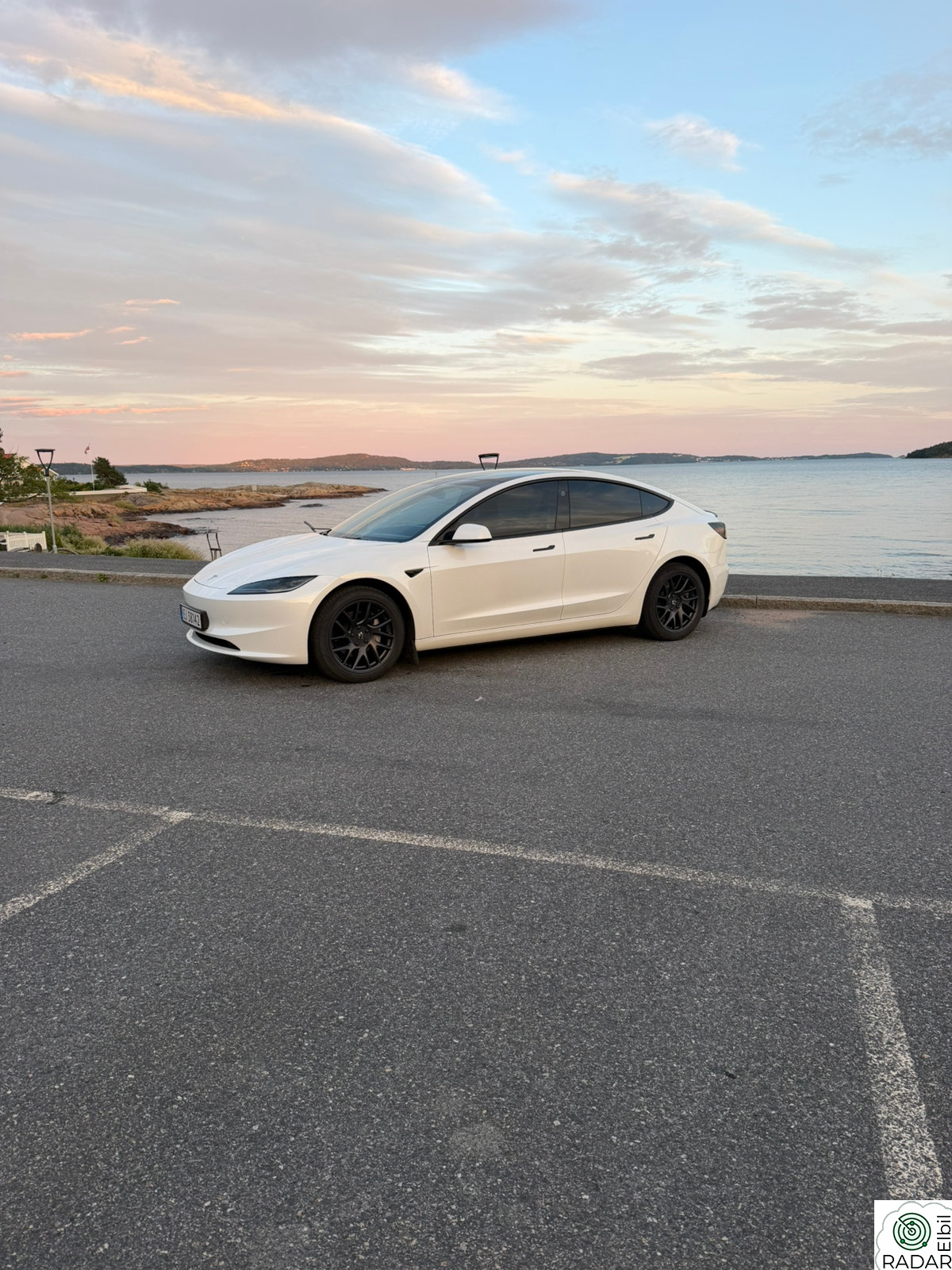 TESLA Model 3 Long Range AWD