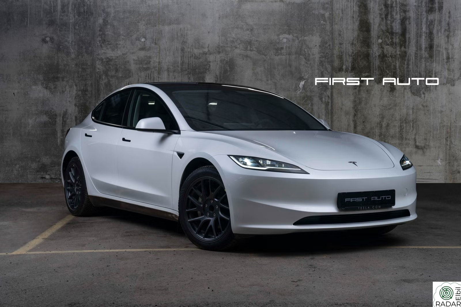 TESLA Model 3 LR AWD KROK AP PREMIUM KR 5.000,-/MND