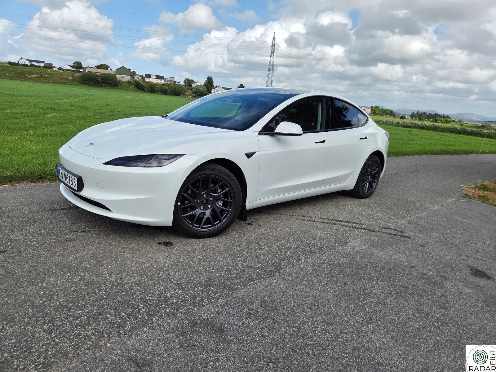 TESLA Model 3 Long Range AWD