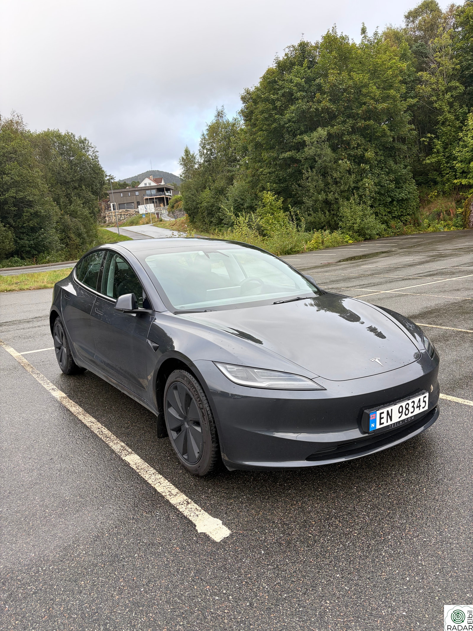 TESLA Model 3 Long Range AWD