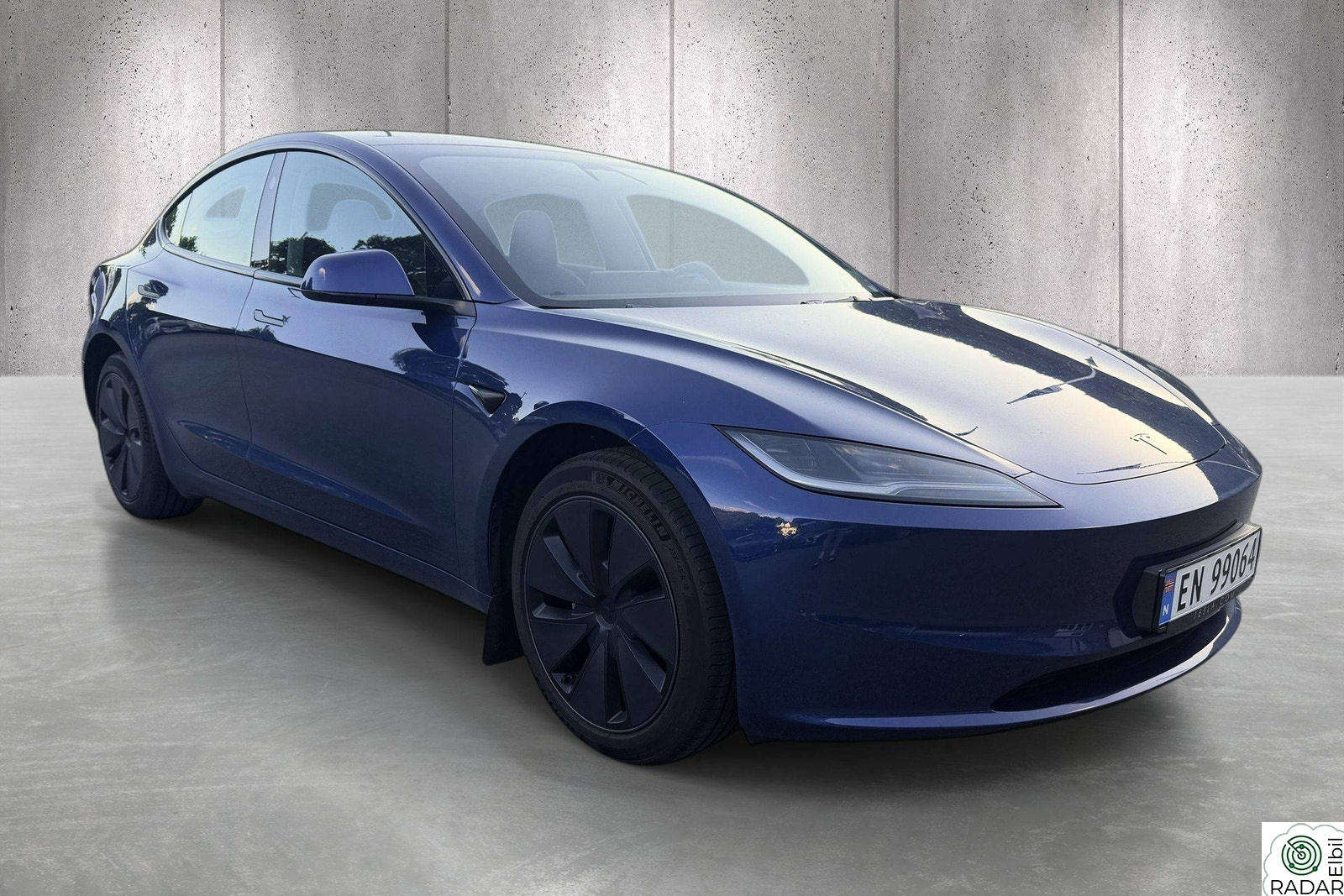 TESLA Model 3 LR AWD 629KM Highland | Norsk/Garanti/H.feste/Premium++