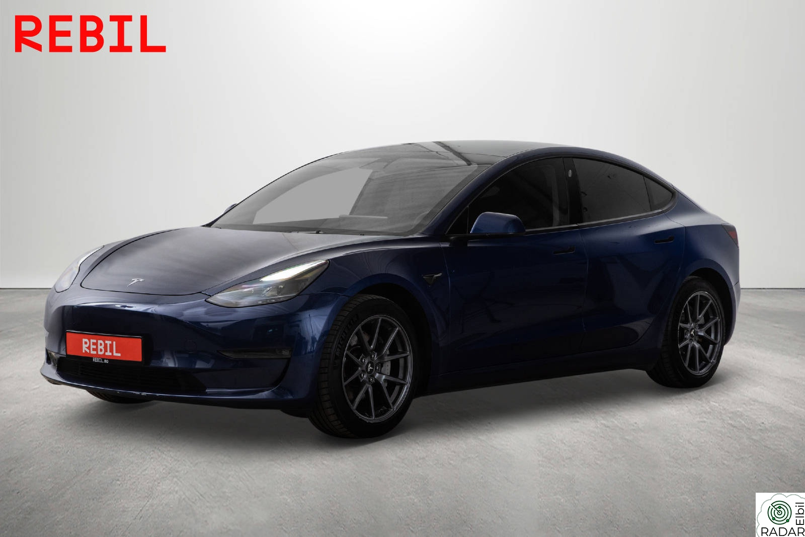 TESLA Model 3 614km (WLTP)/LR/AWD/Krok/MCU2/Navi/R.kam/Pano/AP/V.pump