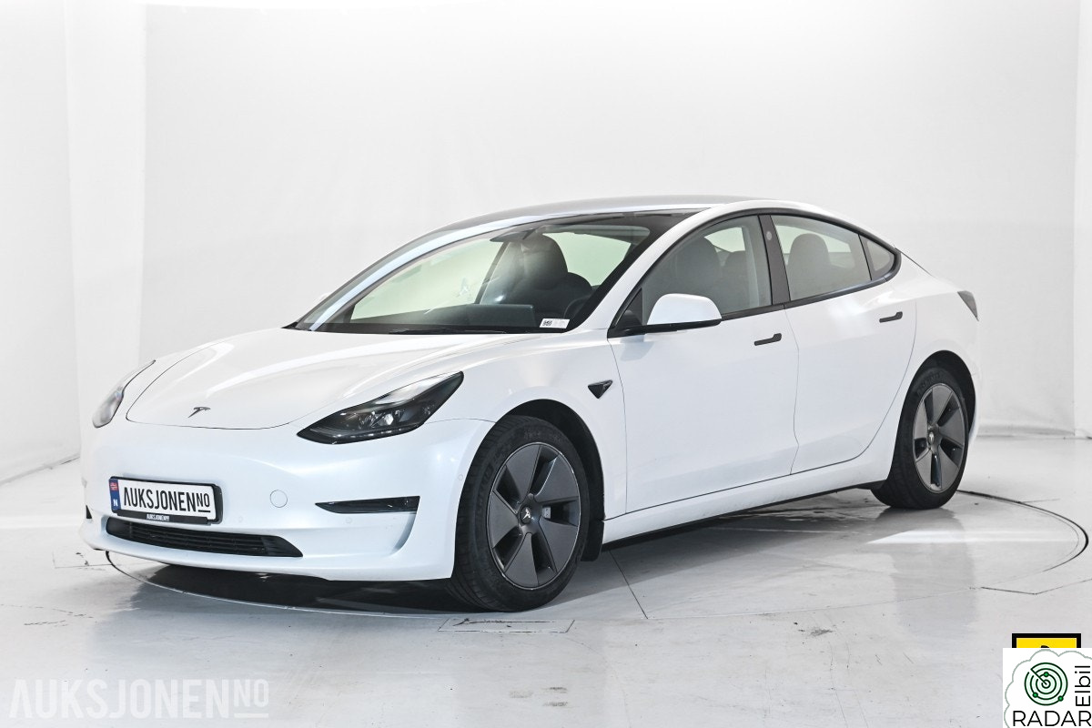 TESLA Model 3 LR AWD AUTOPILOT LED NAVI PANO PREMIUM LYD