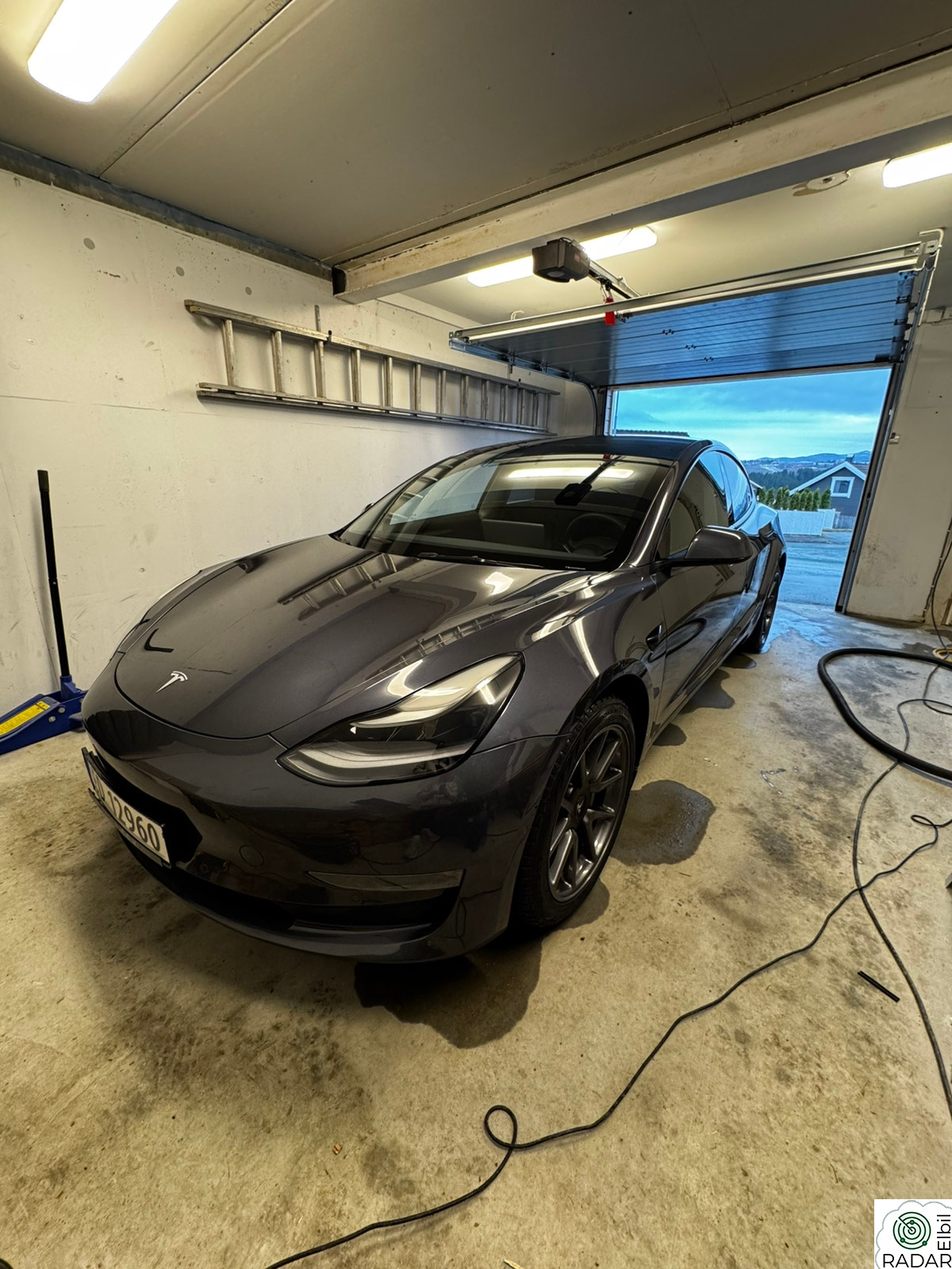 TESLA Model 3 Long Range AWD
