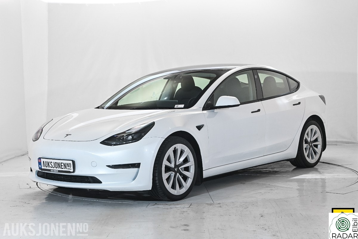 TESLA Model 3 LRDM AWD GARANTI VARMEPUMPE PREMIUM LYD & INTERIØR