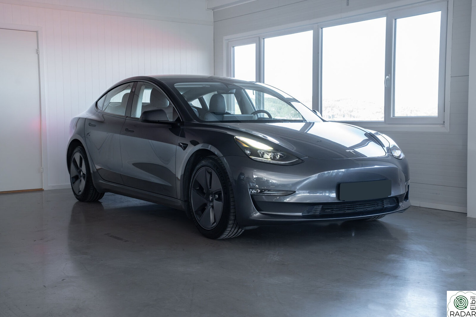 TESLA Model 3 LONG RANGE/AUTOPILOT/4X4