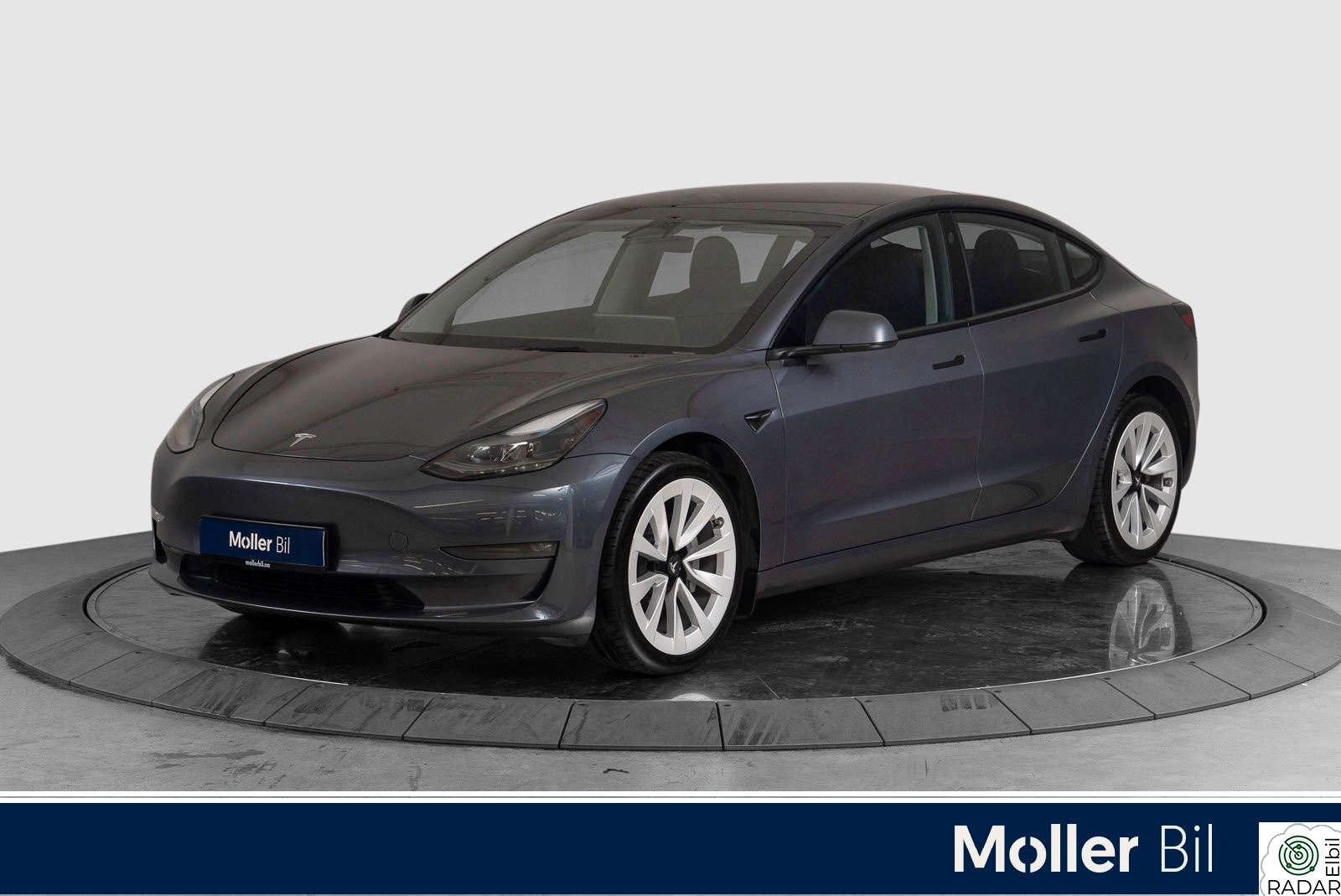 TESLA Model 3 Long Range AWD - R.kam, Pano, LED, Navi