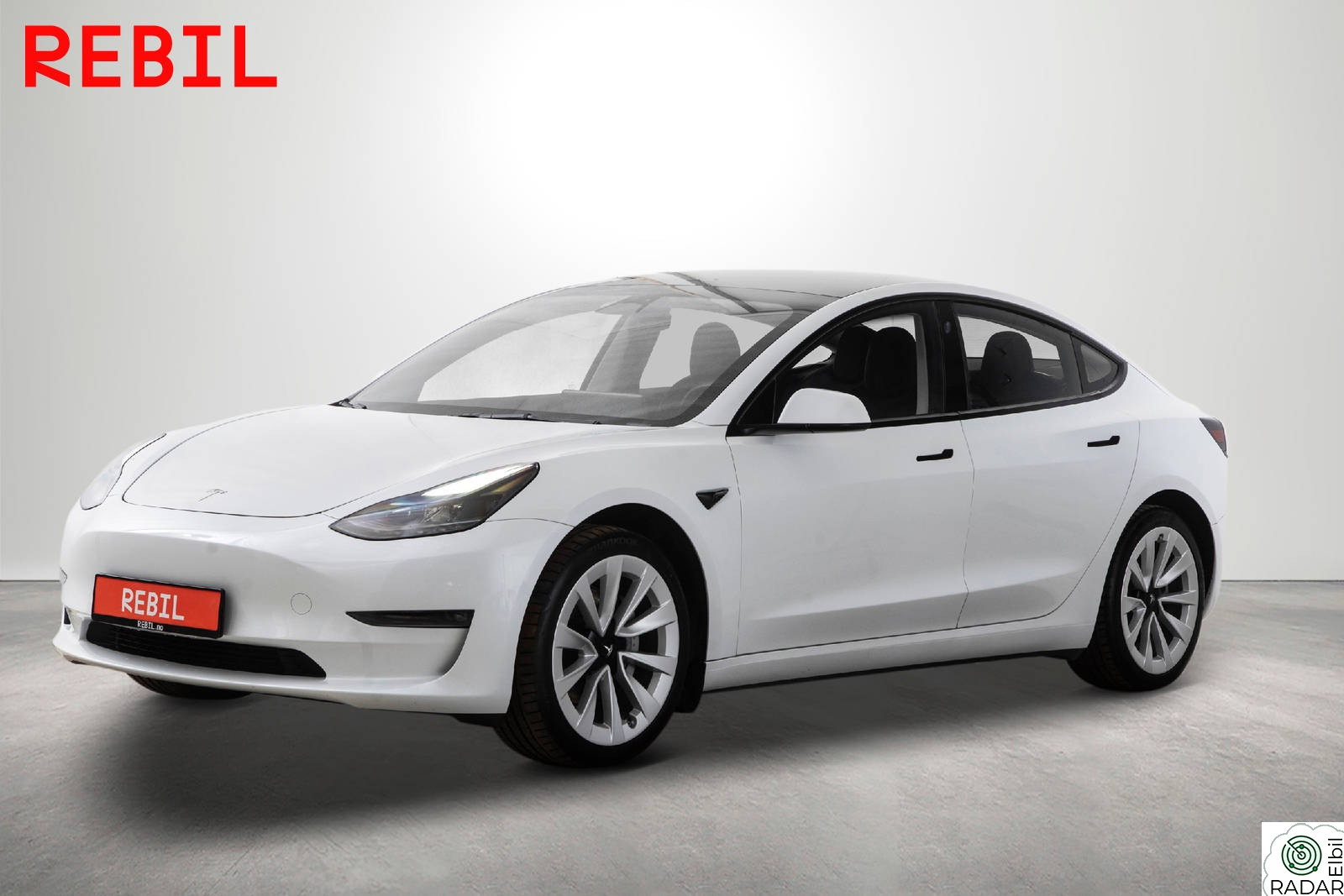 TESLA Model 3 602km (WLTP)/LR/AWD/MCU2/Navi/R.kam/Pano/AP/V.pumpe
