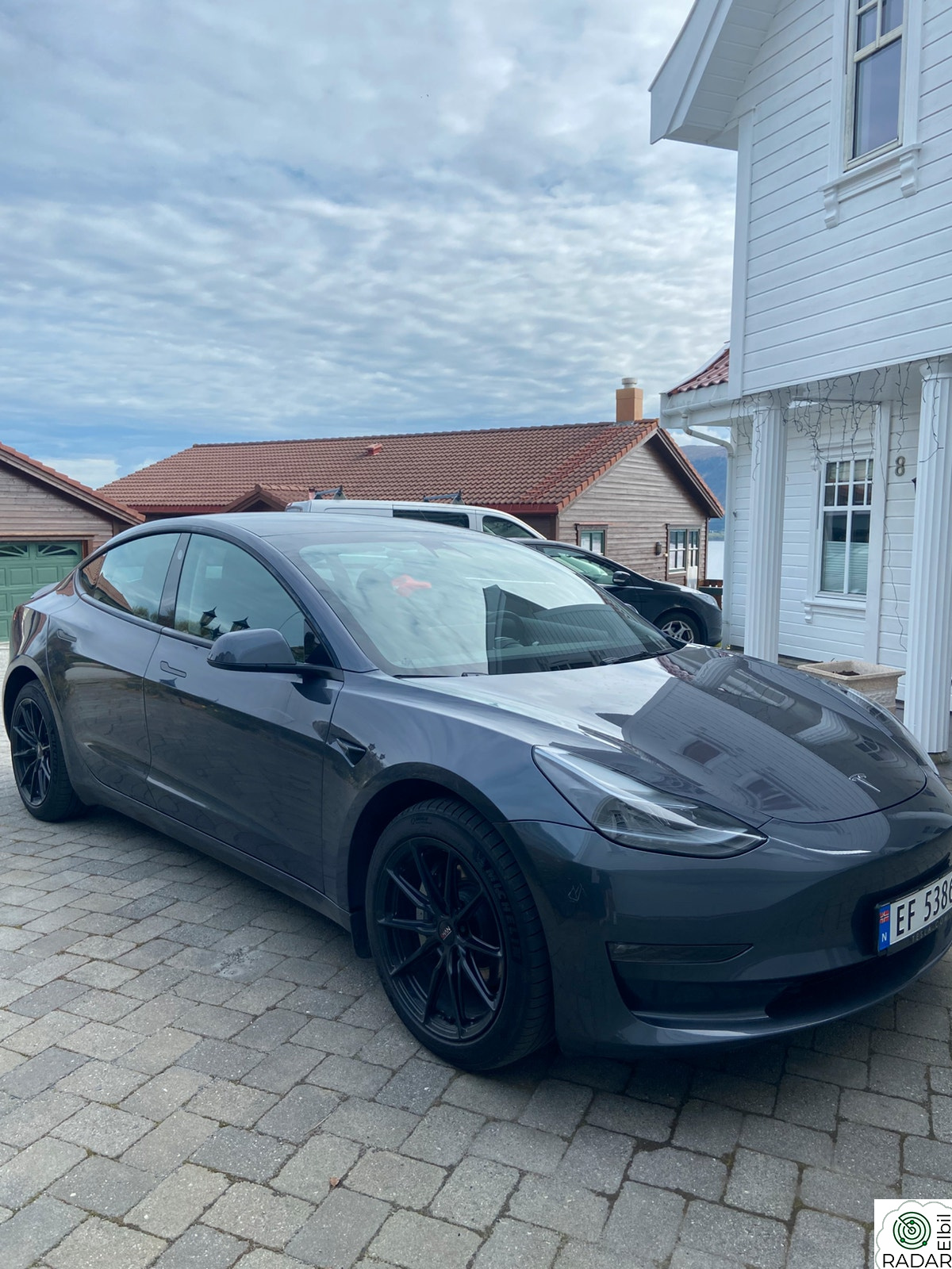 TESLA Model 3 Long Range AWD