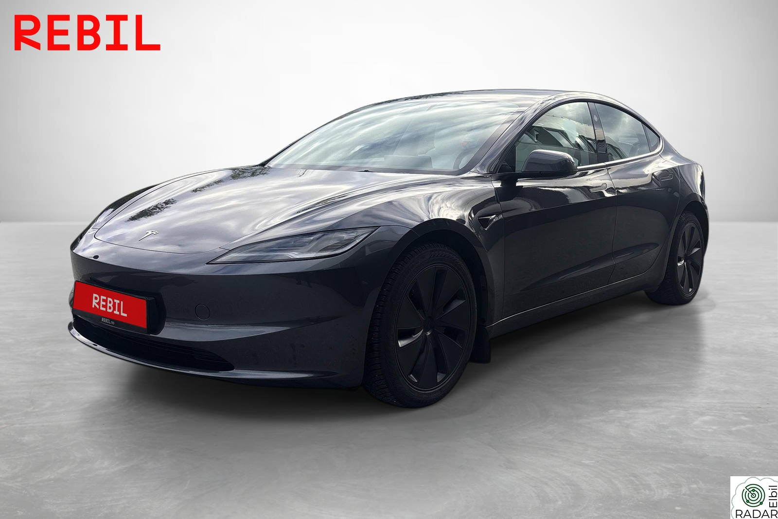 TESLA Model 3 Long Range/Highland/Krok/Ryzen/V.Pumpe/AP/R.Kam/Pano