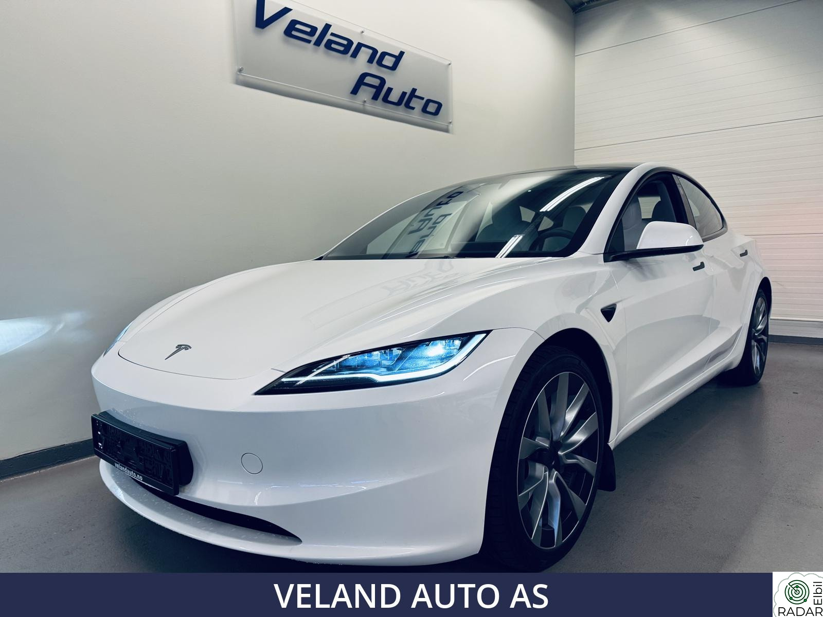 TESLA Model 3 LONG RANGE AWD HIGHLAND - HENGERFESTE - FULL PPF