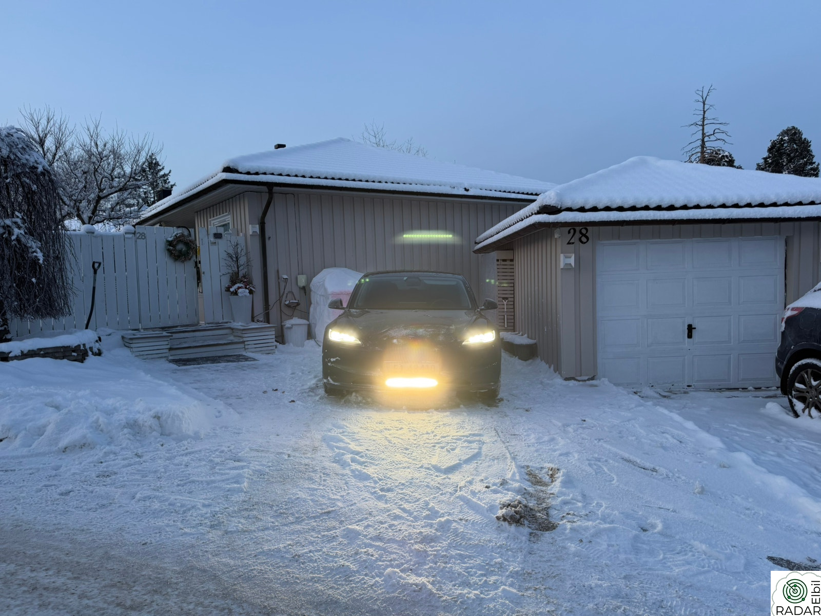 TESLA Model 3 HIGHLAND LR AWD LEDBAR og HENDLER