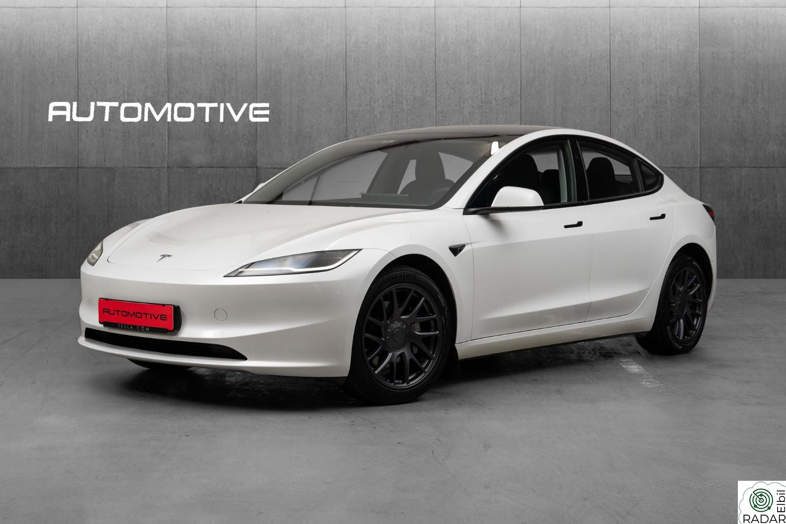TESLA Model 3 Long Range AWD / Highland / Ryzen / H.feste
