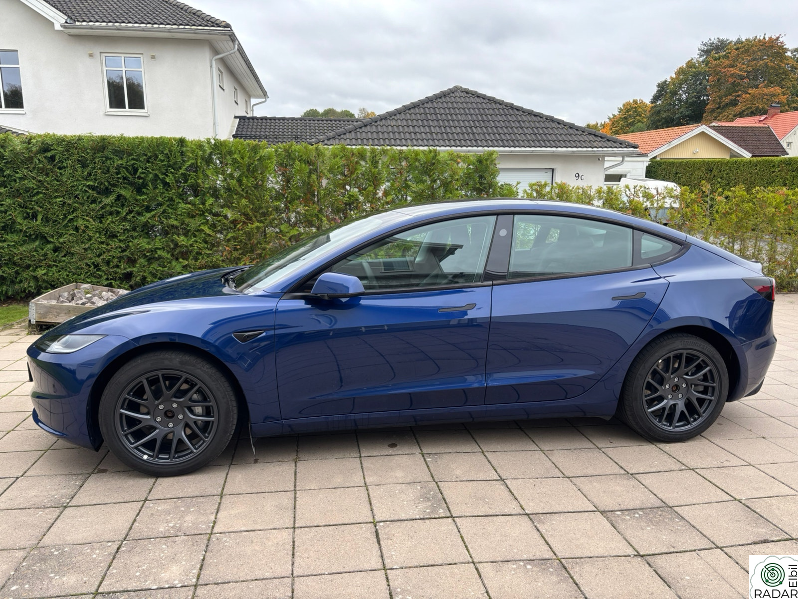 TESLA Model 3 629km/Highland/Ambient/Long Range/AWD/Krok/NAF/S+V/++