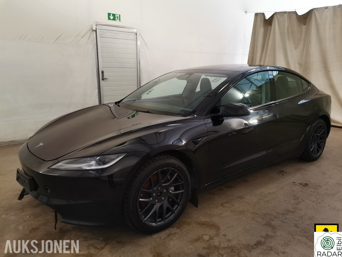 TESLA Model 3 LR AWD ACC AUTOPILOT LED KAMERA NAVI PANO
