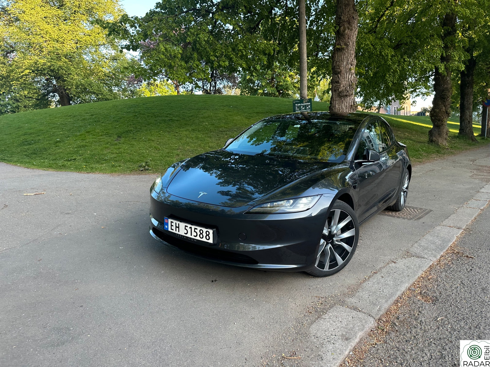 TESLA Model 3 Long Range AWD