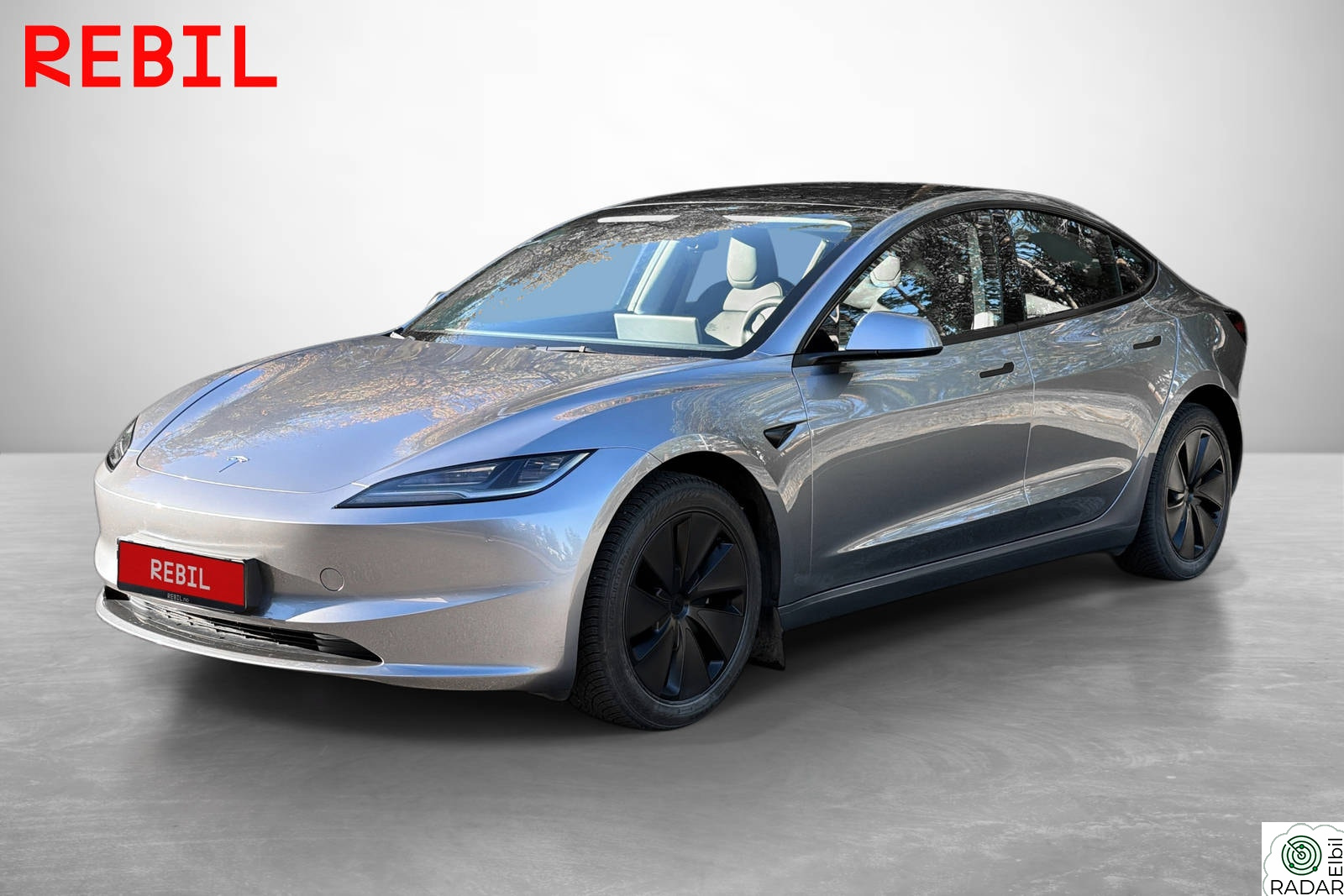 TESLA Model 3 Long Range/AWD/Pano/Autopilot/Skinn/Varmepumpe/Navi/App