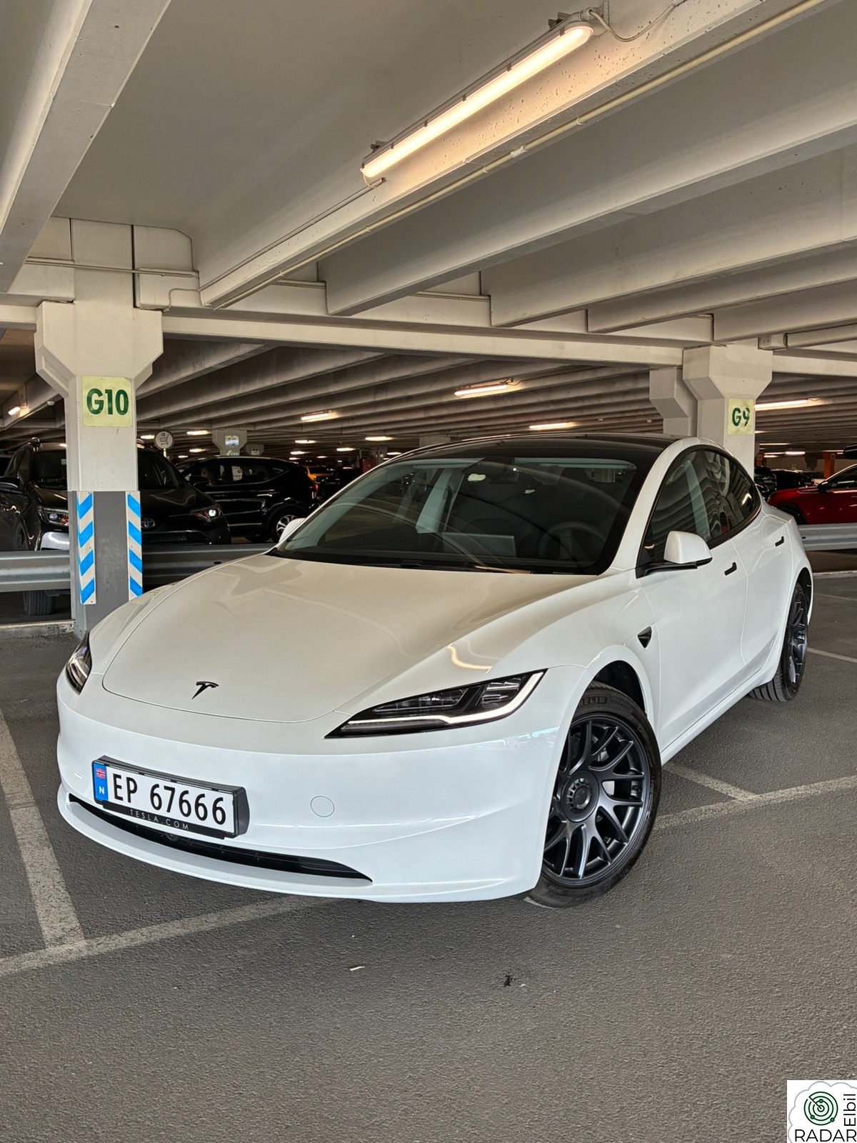TESLA Model 3 Longrange/AWD/lavKM/hengerfeste/1eier/